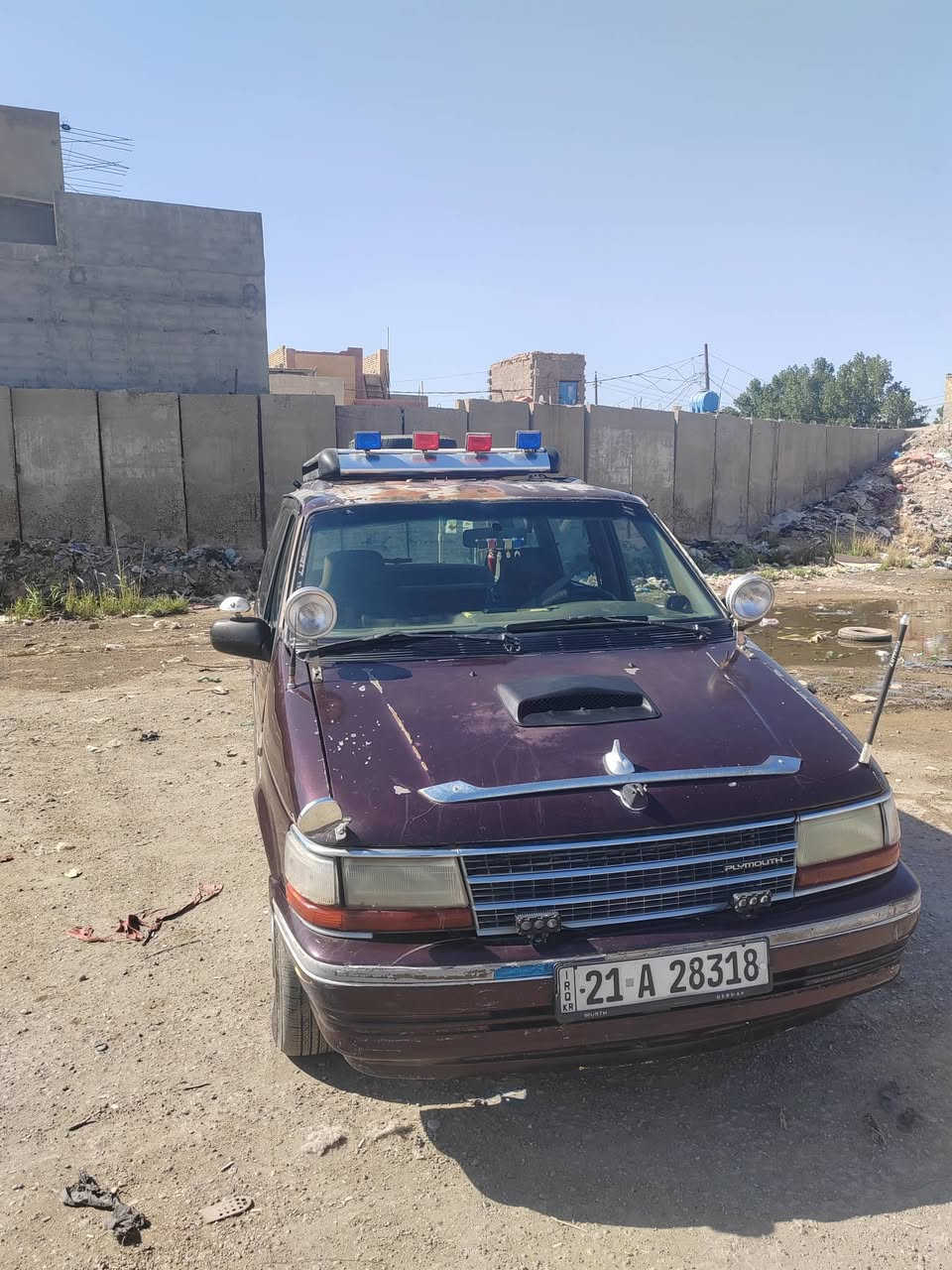 سلام عليكم لاتواعد وتخابر ومتجي دوج كلايزر ٩٥ بدون صبغ بدون ضربه كير ومحرك نضيفات بلاد ٤ سلندر تحم تاير سبير عدد ٢ باتري جديد هرة جديدة سنوية ٣١  رقم سليمانية بسمي  *********** علق تم يوصلك سعر
