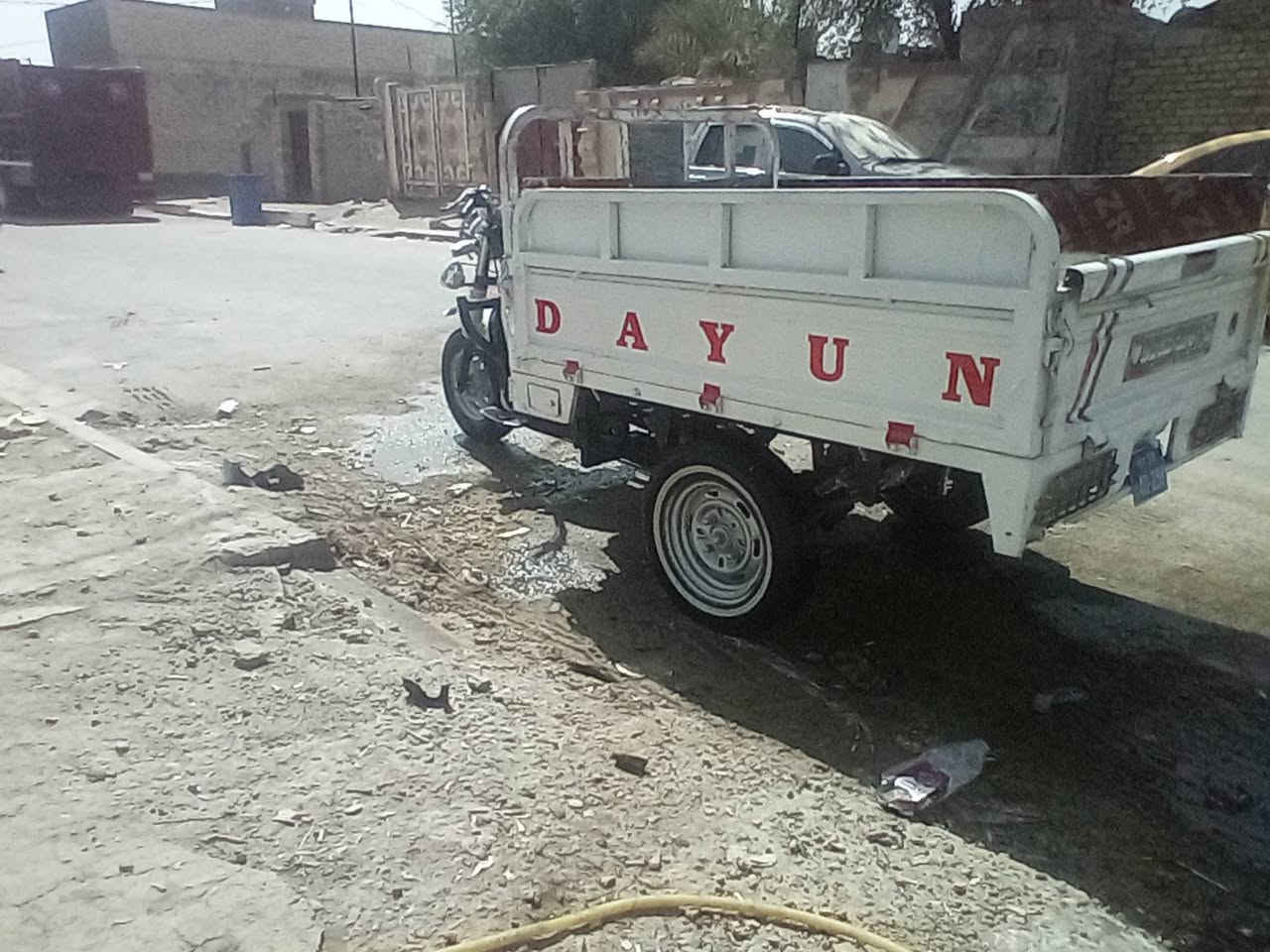 سلام عليكم ستوته للبيع موديل 19 وراق كامله جاهزه من الطول لطول مابيه نقص مكان ناصريه مركز شراي يتصل *********** سعر خاص رجان لاموشراي يعبر مشور
