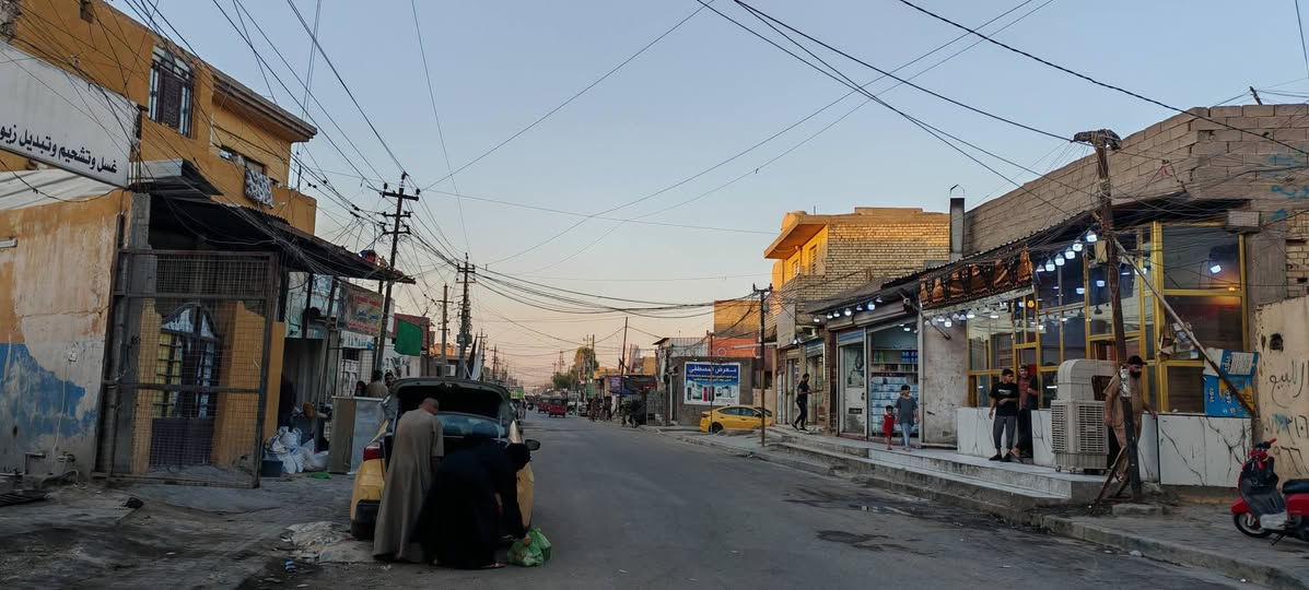 سلام عليكم عندي كراج غسل بل حميديه على الشارع العام مقابل مجمع فلس ونص الواجه ٧ونص ونزال ١٨ ركن رقم التليفون *********** إشارة إلى الأصدقاء 󱢏
