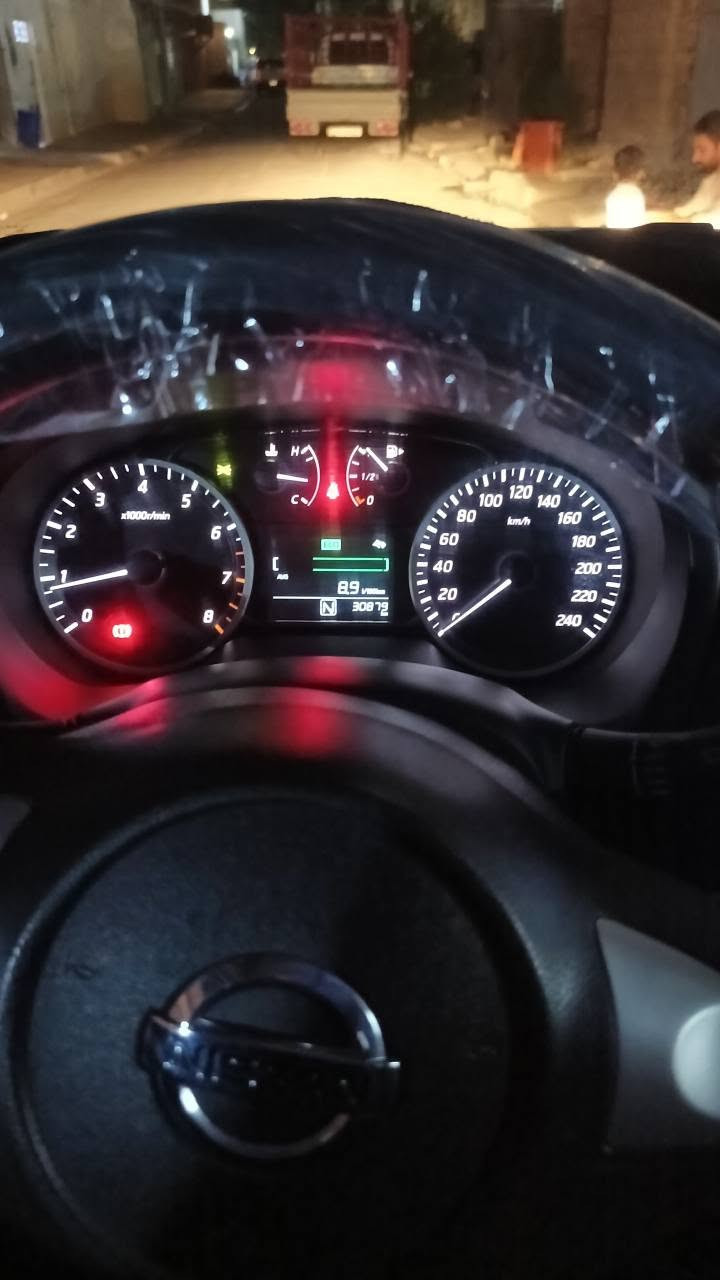 نيسان سئنترا سينى ٢٠٢٥سفر كلين ده حاميش به شه رت دووسئ جئى قؤپى هيه باقيدى به شه رت كلينه شه ريكه ى شه هرام ٣١هه زار رؤييه هه مووبه شه رت *********** سه حرى ١٣٣ أربيل, العراق
