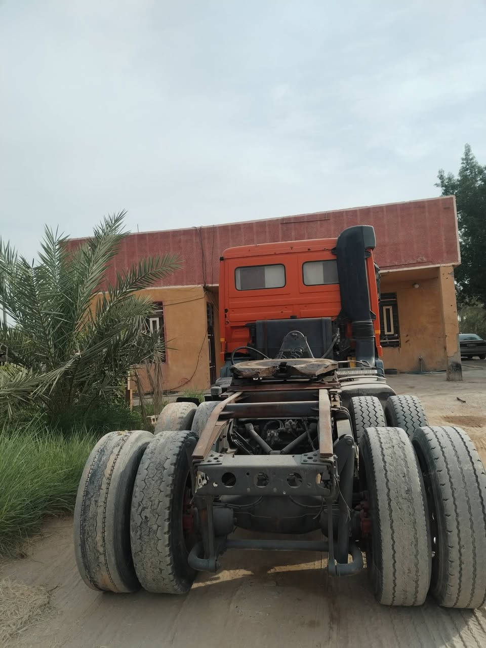 شاحنة