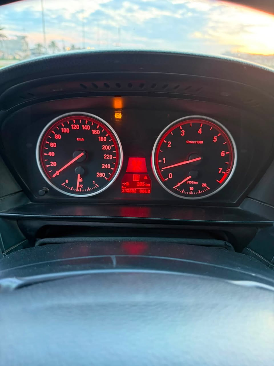 BMW  ميماتي
E -60

موديل 2008

فول مواصفات

نوزيل قصير 

V 6

بصمه

N 52 

كير كوبرا 

ستيرن كهرب اوتو 

جامات اوتو 

لايتات اوتو 

ماسحات اوتو

لايتات ترحيب 

كشنات كهرب + خزن 

كشنات تدفئه 

مسجل دبل سي دي + خزن

صندوق كهرب  

دبل اوفر 

صبغ بيها دوائر الخلفيه فقط 

مكان السياره الموصل 

السعر 125$ بي مجال بسيط

رقم الهاتف ***********
