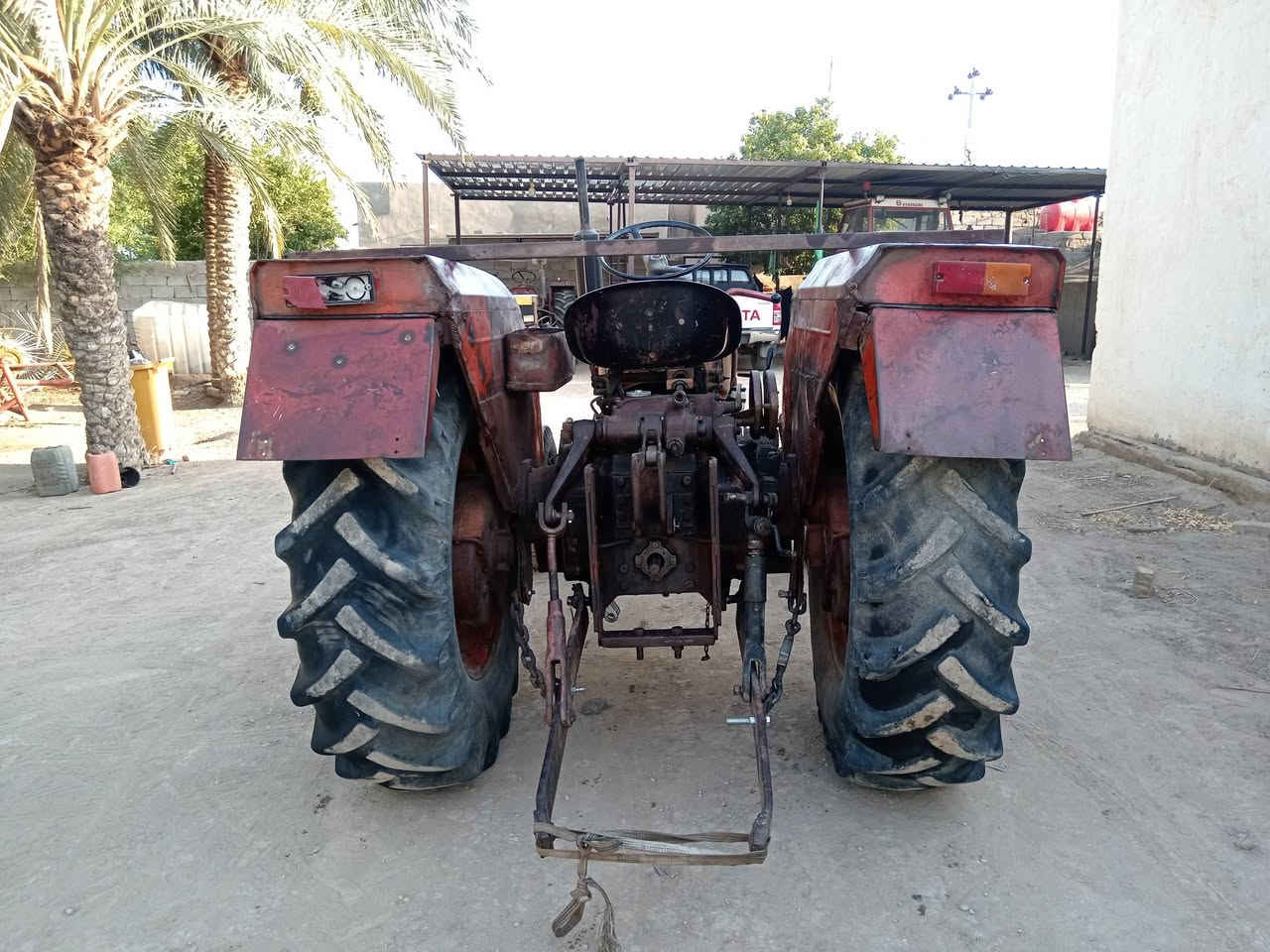 السلام عليكم للبيع مكينه عنتر موديل ٨٦   بدون بدون  كير ومحرك جديد شرط مكينه جاهزه من كلشي  بريك دهن  العنوان نجف مشخاب السعر ٤٧٠٠ وبيه مجال   ***********
