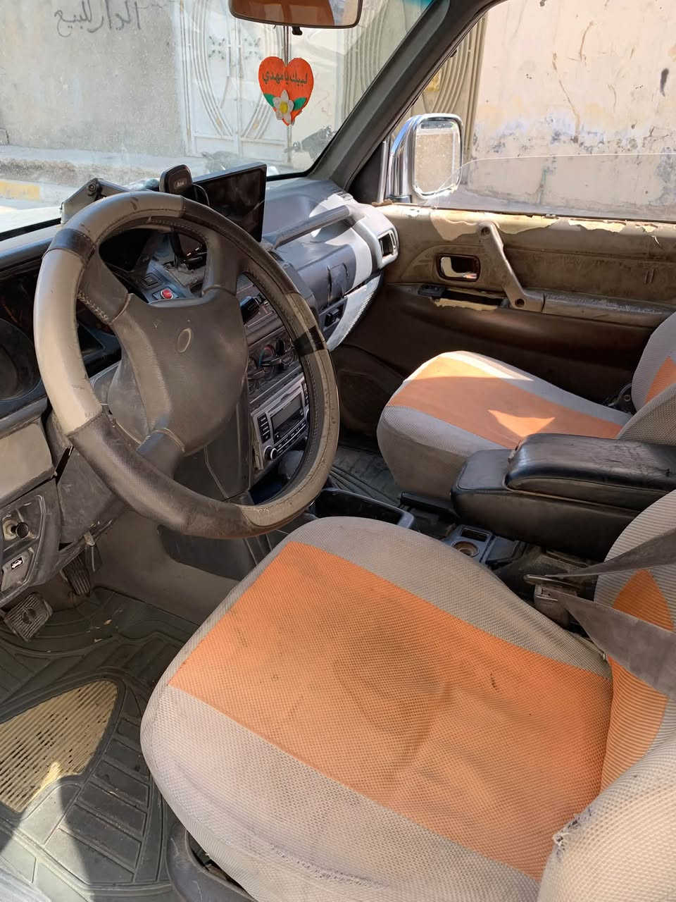 سلام عليكم باجيرو مديل 93سياره نضيفه خير من الله كشرهه بلادي مكينه ففتي 3000خير من الله كير نضيف تخم تاير دواخل نضيفه سياره حلوه مرتبه سياره كبل تحويل راعيهه يريد مداور مكاني بغداد الورفلي السعر 40وبيهه مجال وهاذ رقمي ***********

