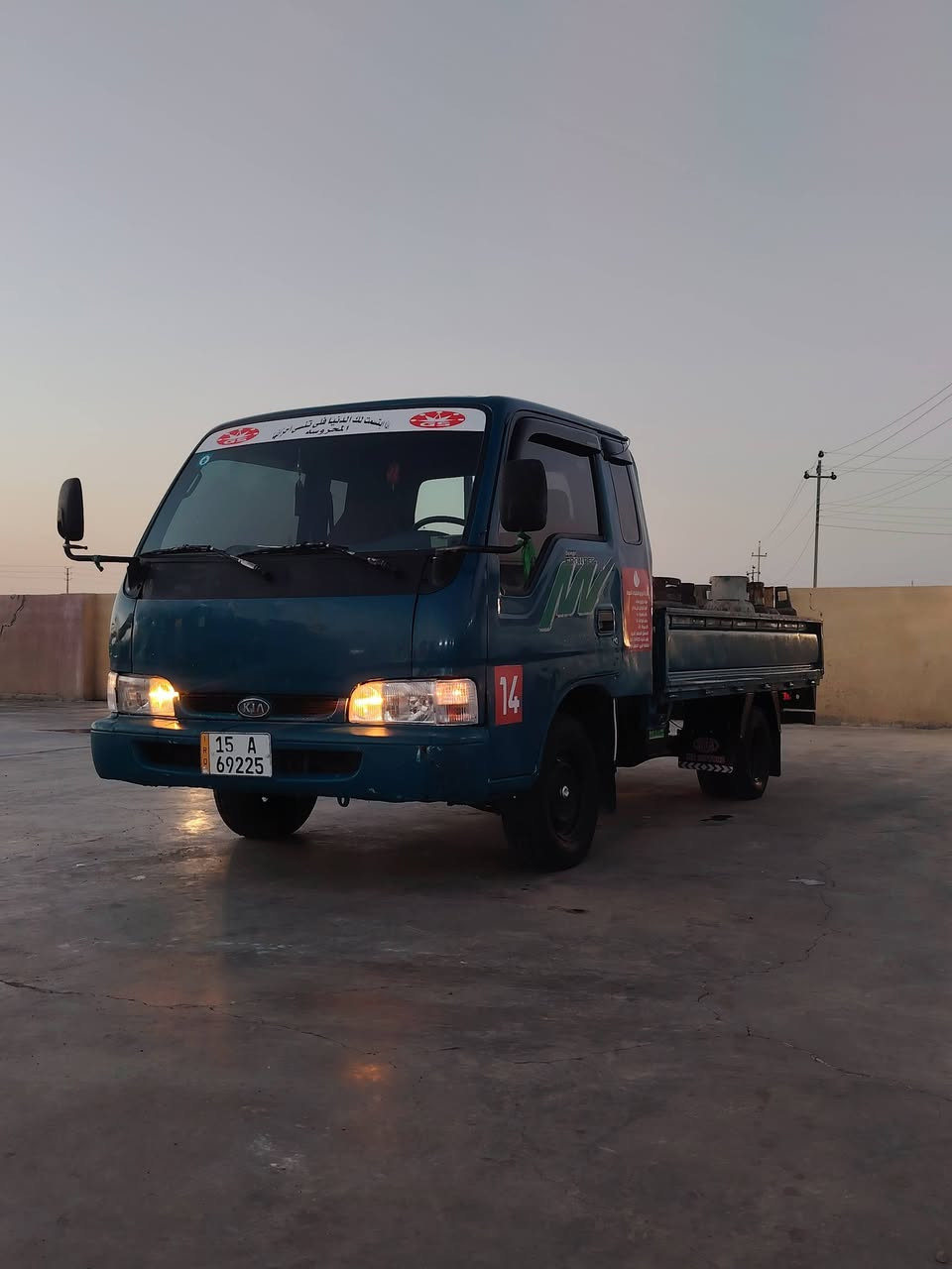 بسم الله الرحمن الرحيم السلام عليكم للبيع مقفوله من الدعاميه للدعاميه السياره ما بيها نقص كل شيء جاهزه للشغل موديل 97 والسياره مقبوله كفاله عامه.ب60 بيها مجال قليل*********** الشراي لا ينتصر رحمه لوالديكم
