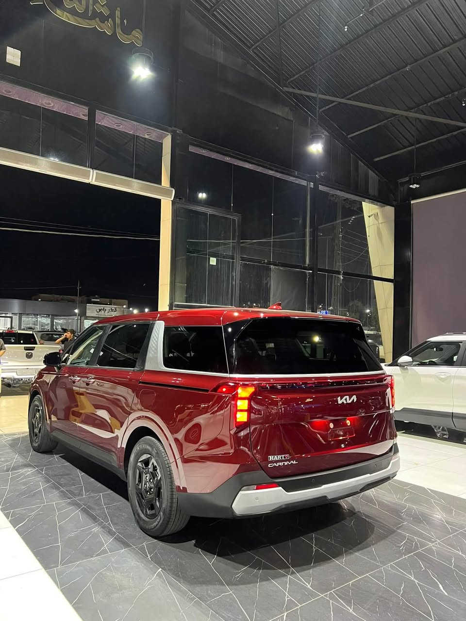 السلام عليكم
KIA CARNIVAL LXS 2025
سياره جاملغ فقط مبدل 
رقم الشاصي بل منشور 
بدون ايرباك 
ماشية ٦٠٠٠ زيرو السيارة 
فول مواصفاات عده الفتحه 
بصمة 
كشنات جلد 
كراسي كهرباء 
كراسي متصل 
كامره
حساسات امامي خلفي 
رادارات 
نقاط عمياء 
تحديد مسار 
قياده اليه سياره جديده بمعنى الكلمه 
تترقم اربيل اجره او خصوصي بدون رقم ابيع 
للاستفسار ***********
