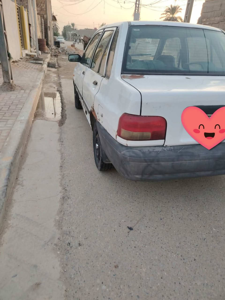 بلا صبغ • بلا تبديل • ٢٠١١