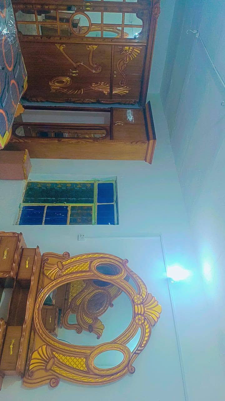 غرفه كامله هيه وملحقاته مستخدمه قليل نضيفه كلش صاج عراقي وزن ثقيل سعر (مليون رقم الهاتف ***********
