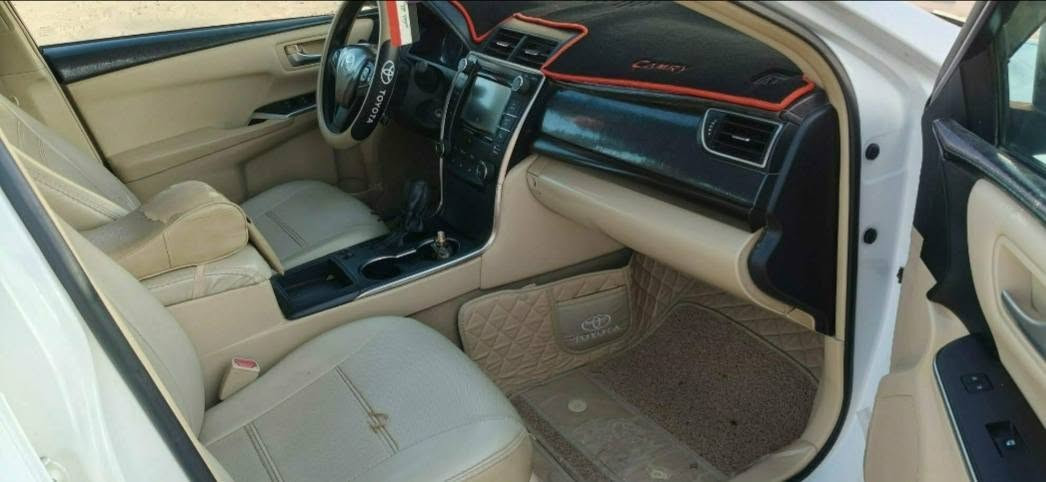 🚘 كامري LE 2016 وارد كندي – أبيض
🔹 داخلية جلد لونين بيجي وأسود
🔹 جلد بلادي + تغليف جلد جديد
🔹 محرك ممتاز جداً
🔹 تبريد ممتاز ❄️
🔹 ماشية 200 ألف كم
🔹 ويل كب وتخم تاير جديد
🔹 الضرر موضح بالصور
🔹 جميع القطع متوفرة بالسوق
🔹 السيارة اقتصادية ومناسبة للاستخدام اليومي
💰 السعر: 150 قابل للتفاوض
🔄 مراوس  /وتساب شعندك
📞 ***********

