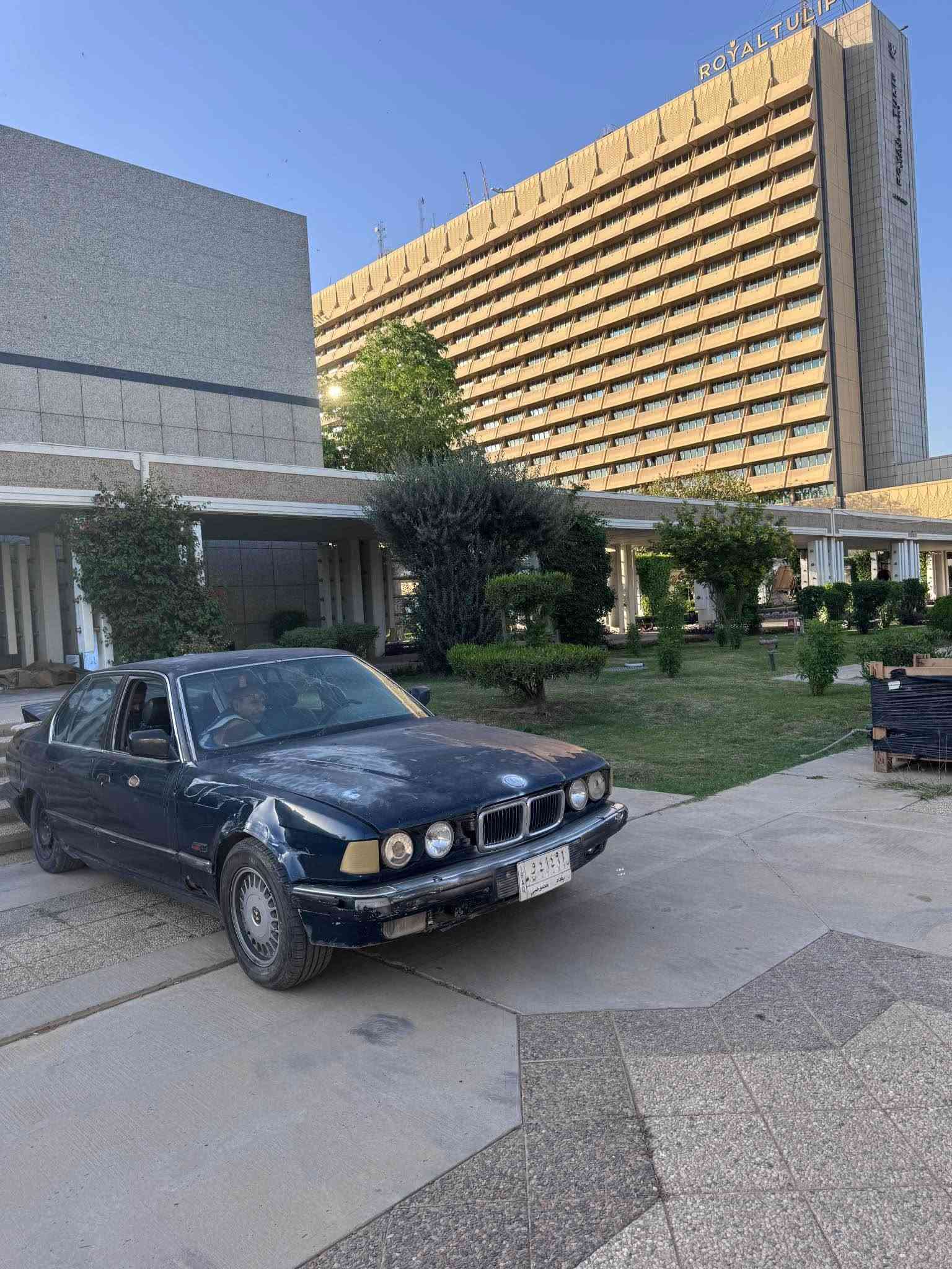 السلام عليكم بي ام ٧٣٥ مديل ٨٨ كير و محرك و تبريد نضيفات بس يرادلهن ادامة الباقي تعبانة رقم بغداد راعيه من كربلاء ما اندلة رايدهة اب ١٥ قفل للستفسار *********** النجف, العراق
