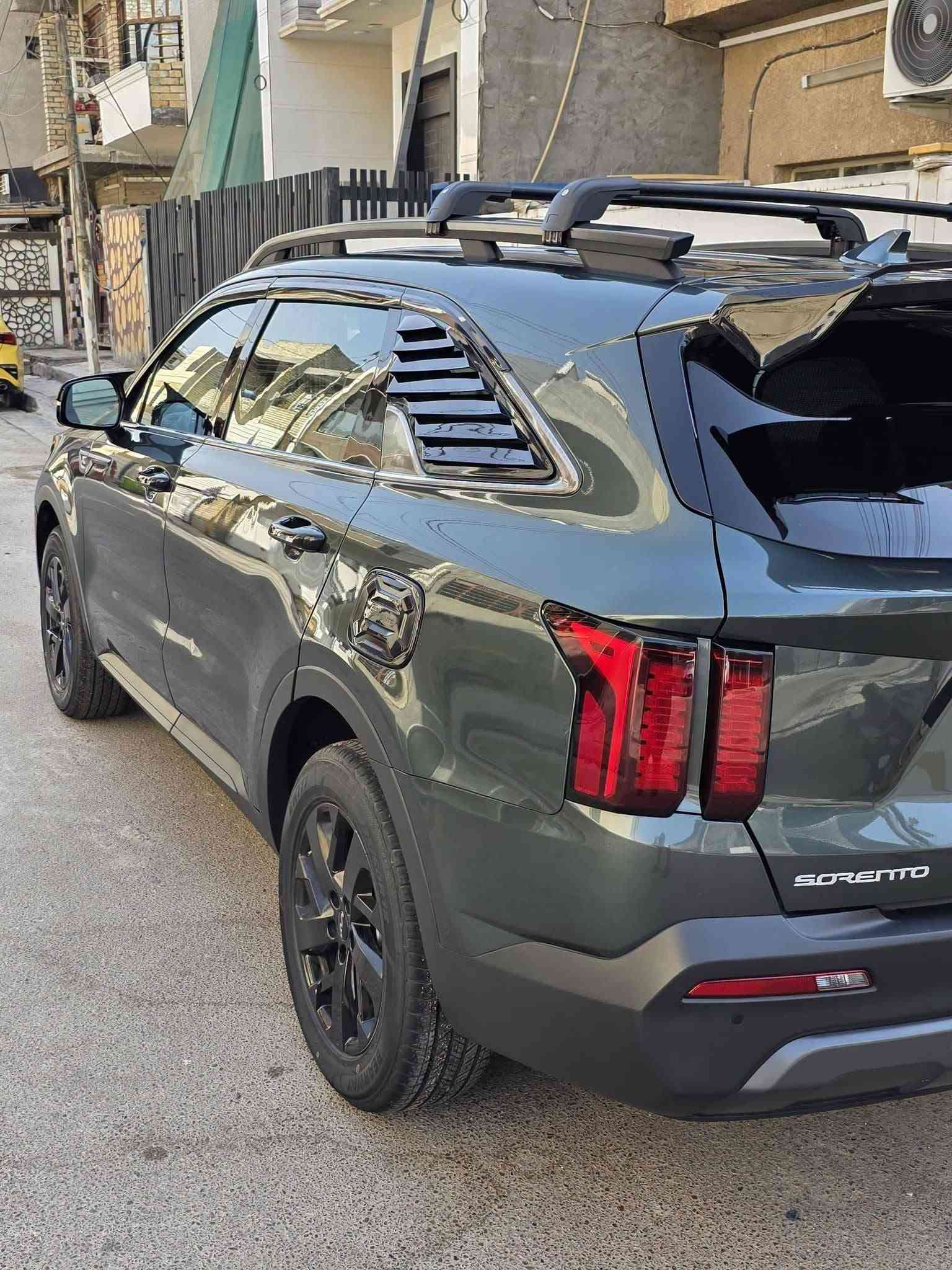 بيع سريع بسعر مناسب ( ماشيه 56 الف فقط )
كيا سورينتو 2023 
وارد امريكي صور الحادث داخل المنشور بجم كبس بدون ايرباك باب وجاملغ خلفي صبغ الباقي مكفول 
سياره نضيفه جدا كير مكينه صدر على وضع الشركه 
محرك 2500 بدون تيربو المرغوب 
مواصفات ( بصمه  / 7 راكب / 2 قطع تبريد / داخل جلد / تدفئه كشنات / نزول منحدرات / رادار / تحديد مسار /  اهم تاير جديد صار اسبوع من شاده وباقي المواصفات المعروفه ) 
رقم بغداد
مكان السيارة بغداد 
للاستفسار *********** واتساب
