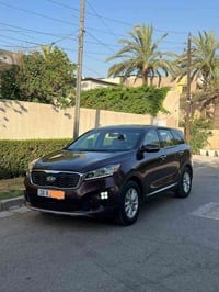 لبيع فقط    سورنتو موديل 2019 وارد امريكي  قطعتين جاملغ او بنيد بدون د...