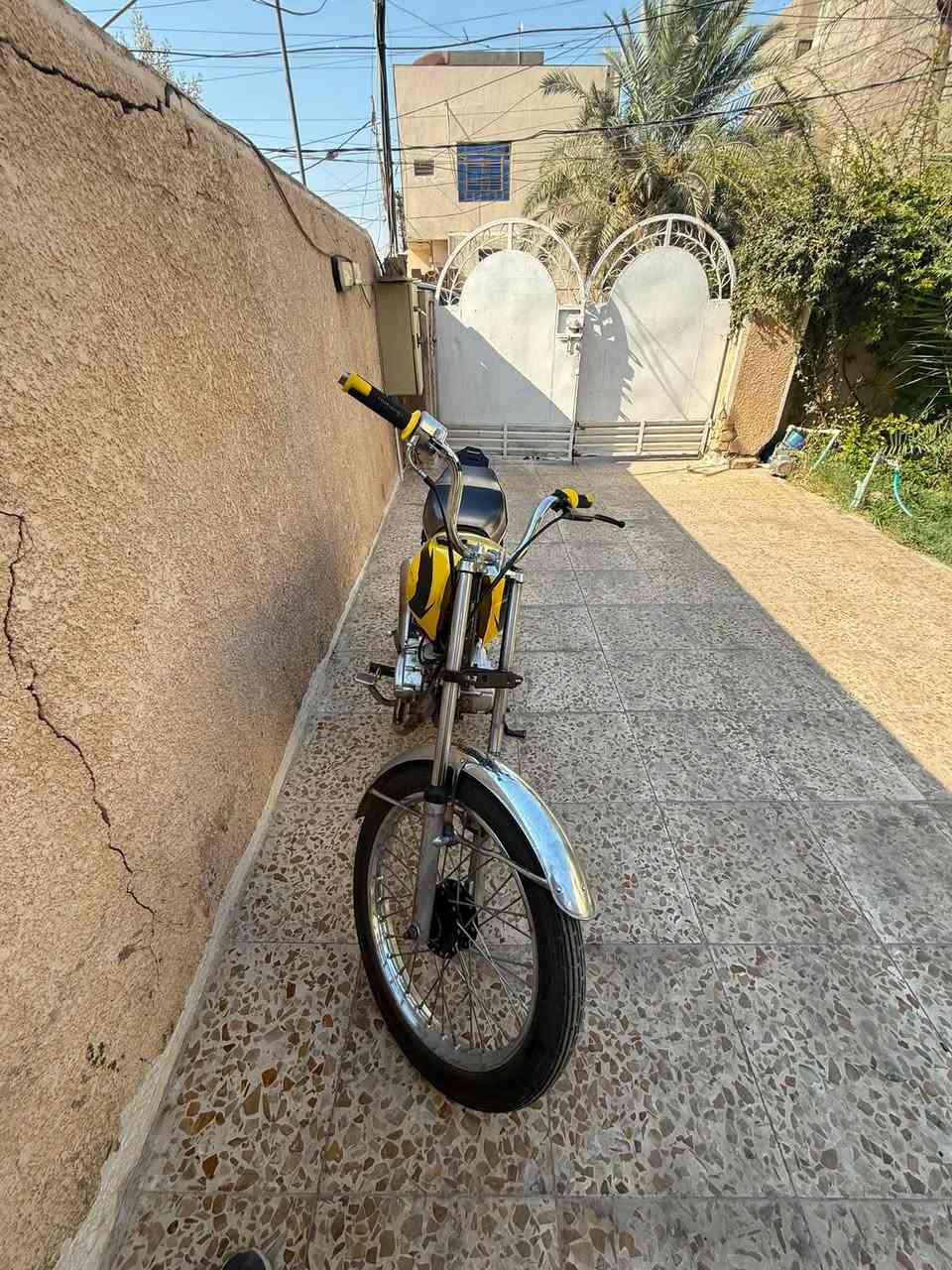 السلام عليكم
دراجة أيراني حربيه موديل 2021 4 كير دراجة جديدة و نضيفة 

رايدها ب 375 و بيها مجال حك الجية مكاني حي الجامعة 

رقم ***********
