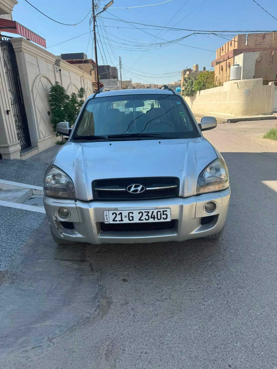 توسان ٢٠٠٨
السونار مرفق بالصور داخل المنشور
السعر ٩٧ بيها مجال بسيط
باسمي تحويل مباشر 
بيع فقط بدون مراوس
كير ومحرك وتبريد بشرط
صدر جديد
تخم تاير صار اسبوع من شديتة 

***********
