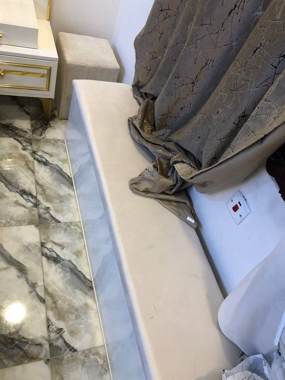 غرفه تركي جديده صار شهر من جبتهه مستخدمه الربيع رقم(***********)(***********)
