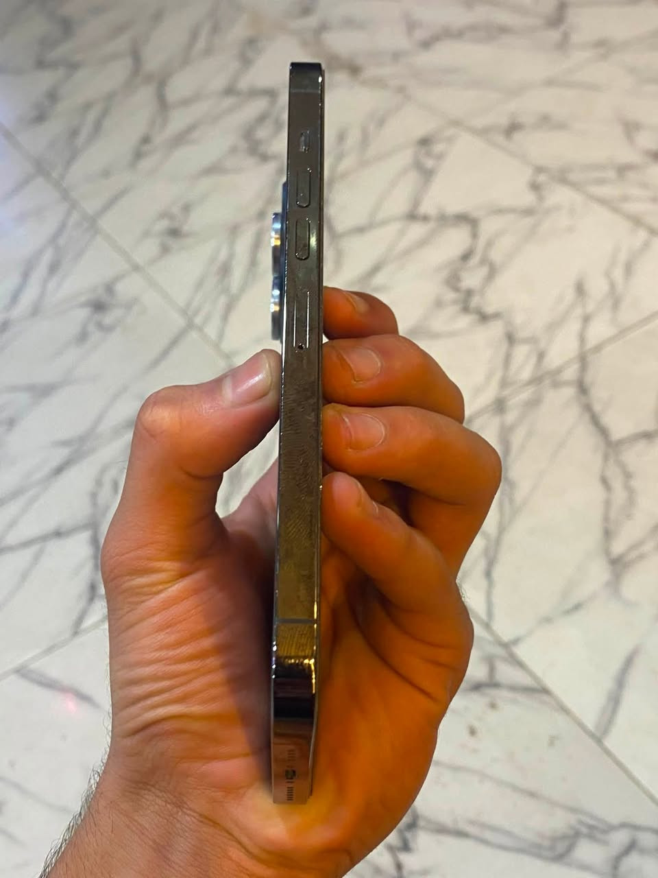 سلام عليكم
آيفون 13 pro max 
مبدل فقط كامرة اصلية 
البطارية 78 لا مبدلة ولا مرفوعة 
الجهاز نضيف 
مكاني بغداد 
الرقم ***********
السعر 675 وبي مجال

