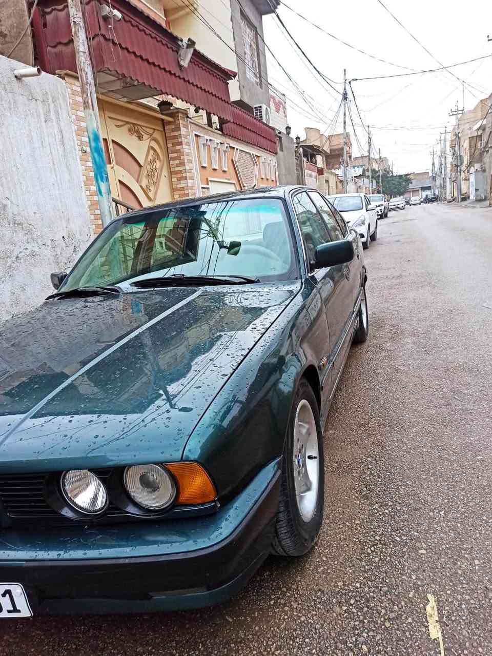 سلام عليكم 

سياره BMW 525مديل 1992 مكفوله السياره جديده من كلشي 
بيه اضافة محرك مسكر 
1- ويل مبدل خليه كرومي نيكل 
2-منضومه مال غاز 
3-تبريد ثلج ❄️ 
4-دواخل جلد 
5-كشنات كهربائية 
السياره معايزه كلشي رقم نكليزي بسمنه 
رقم اربيل شمالي بيه فقط جراد بل بنيد وخفيف يروح بل بوليش تجي تفحص وشوف ونضافه كدامك بل صور سلايت شغال 

عنواني النجف الاشرف مقابل قرية الغدير 

رقم ***********

السعر 80 وبيه مجال 

السياره مال جناي شراي اتصل متوفر بكل وقت
