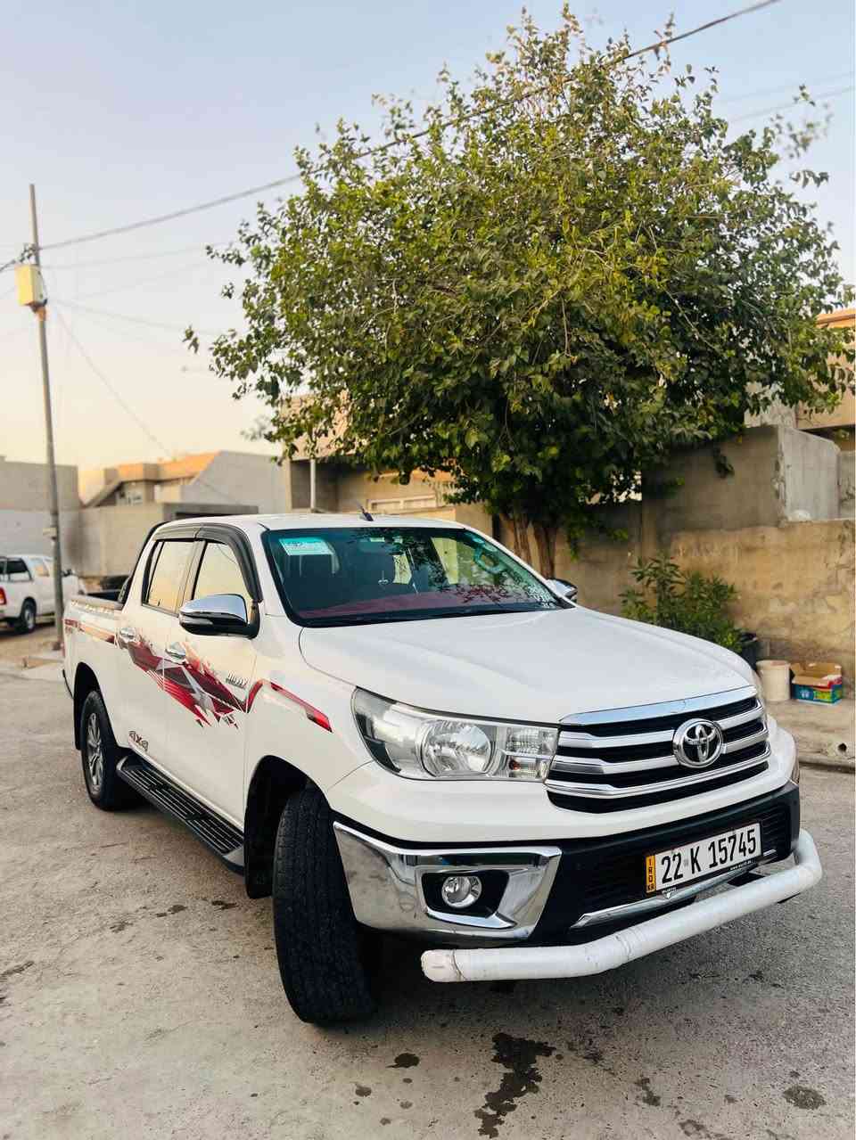 تۆیۆتا هایلۆکس مۆدیل ٢٠١٧ گێر عادی گێر مەکینەی بە شەرتە ڕەقەم و سەنەوی هەتا ٢٠٢٨ نوێ یە هەزەی نوێیە غرامەی لەسەر نیە بە نسبەت سبوغی هیچ هیچی نیە بەس دوو جێی گچکەی ساردە کوتە سەیارەکەش زۆر جوانە ماشاللە سعری داوای ٢٢٠$ مەحامەلەکی برایانە لۆ زانیاری زیاتر تەلەفۆن بکەن *********** أربيل, العراق
