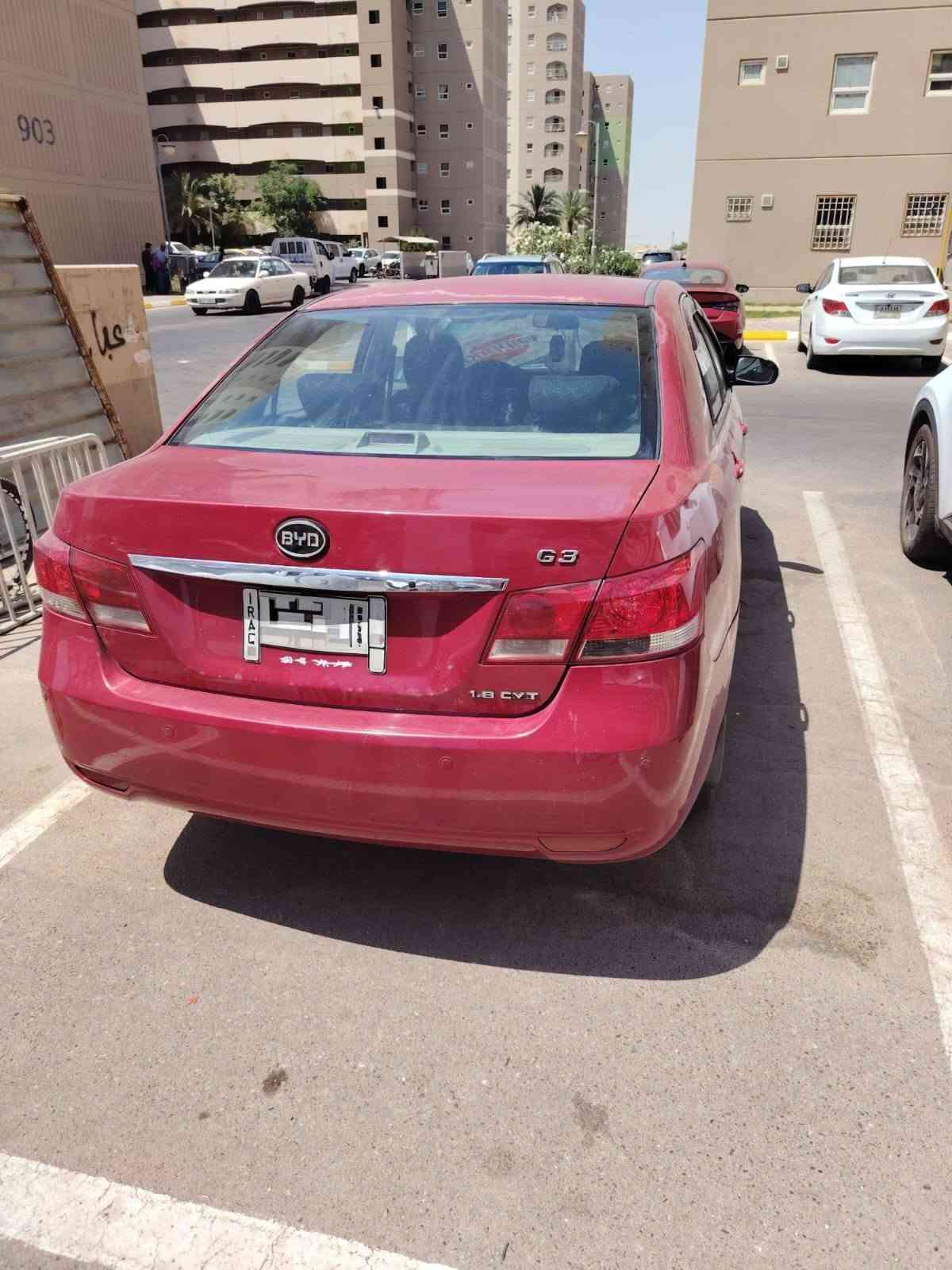 السلام عليكم ورحمة الله وبركاته.
من رخصة الادمن المحترم.
سيارة BYD - G3 محرك 1800CC
موديل 2014 رقم بغداد ألماني بأسمي تحويل ثاني يوم 
السيارة بلادية كلين 
لا طخة ولا ضربة من استلامها ولحد الان 
مكان السيارة مجمع بسماية السكني 
السعر 65ورقة وبيها مجال للشراي 
هاتف ***********
