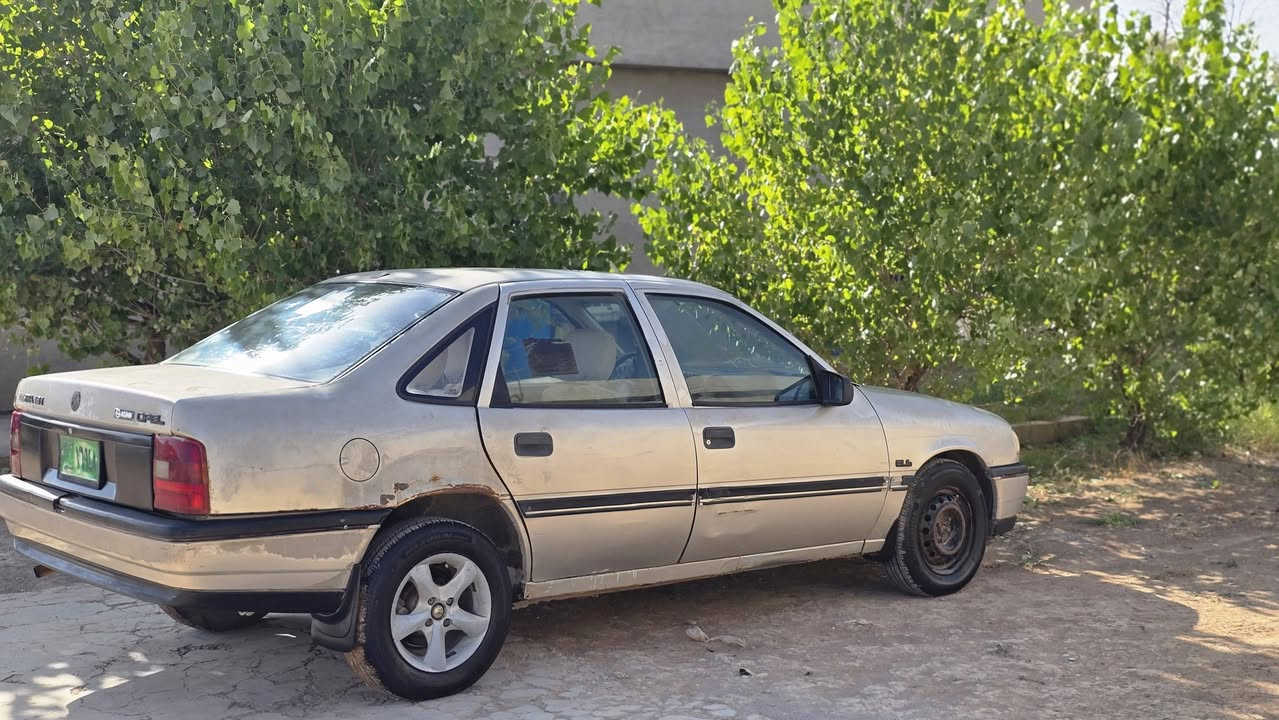 فكترا مديل 1992 حجم 18 محرك نضيف لاصرف لانفخ  شرط تحويل كابون بانزين سياره نضيف مايعوزه شي السعر 27

***********
