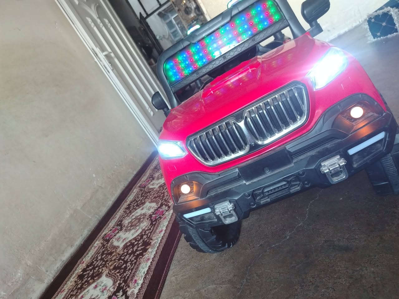 سيارة أطفال • شحن • جديدة