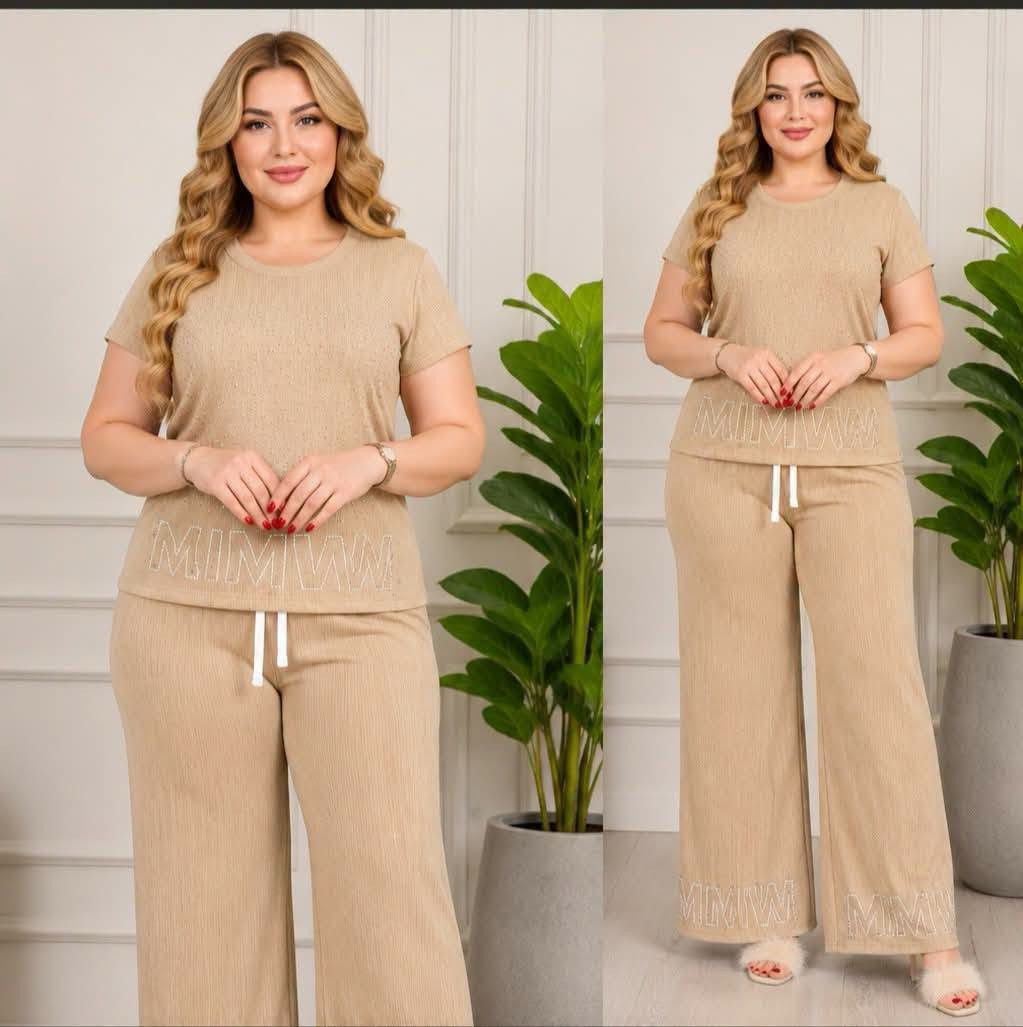 عرض كل 2 ب25 لحجز 
واتساب ملابس ***********
