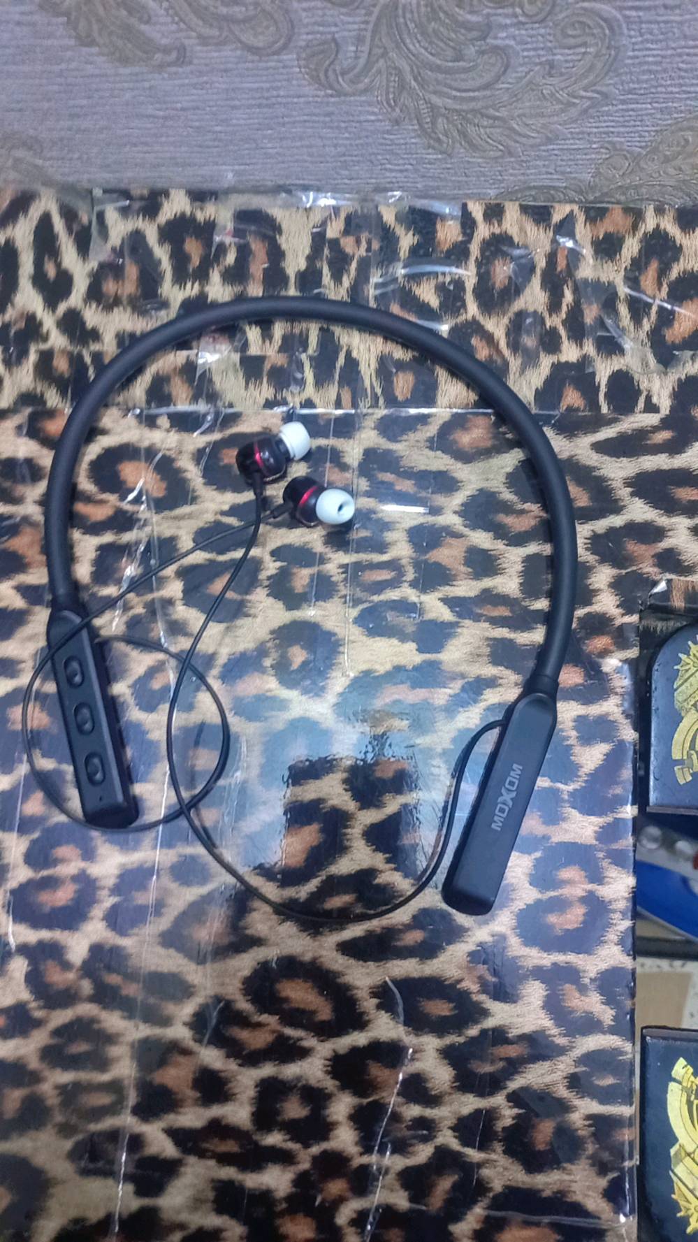 إعلان بيع سماعة MOXOM

🎧 سماعة رقبة MOXOM للبيع

💰 السعر: 25 دينار
🤝 يوجد مجال للتفاوض
✅ السماعة شغالة وحالتها جيدة
📍 العنوان: الزعفرانية – شارع الكهرباء

📸 الصور موجودة بالإعلان.
