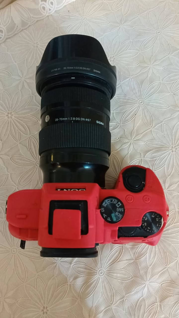 سوني A7III • عدسة 28/70 • فتحة 2.8 ثابتة