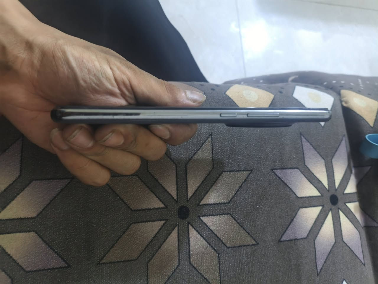 ريلمي 14برو بلاس ذاكره 512 جهاز معنه كلمه بس شاحنه ما بي مكاني بغداد
*********** سعر 425بيه مجال بسيط
