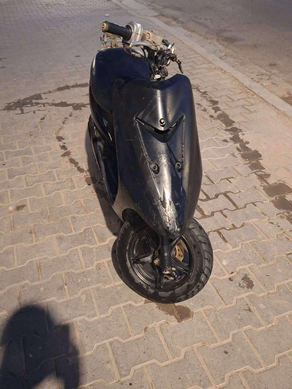 سلام عليكم عصفوري رياضي البيع مكينه ناعمه لايت بومه شغال باتري ماله جديد سلف شغال دراجه نضيفه وياله ورا وكدام رياضي السعر 180 وبيه مجال بصيط مكاني البصره قضاء المدينه ***********
