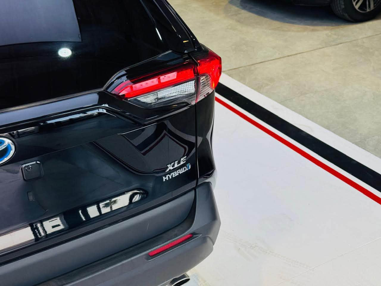 TOYOTA RAV4 XLE HYBRID - 2024 ✅

عربى/کوردی
تويوتا
راف 4,  XLE HEV (High) , 2024
عدد الأميال : 14,611 ميل
ضرر: كلين تايتل
سلندر: 4 سلندر
محرک: 2.5
السعر / اتصل بنا
الكاميرا الخلفية - سقف بانورامي - صندوق كهربائي  - التحكم على المنحدرات - مستشعر وقوف - تدفئة المقاعد - فتحة السقف - مثبت السرعة - مرايا جانبية كهربائية - شاشة - مراقبة النقطة العمياء - مقاعد كهربائية - 8 وسادة هوائية - مصابيح زينون الأمامية - المصابيح الأمامية ليد - قفل مركزي للأبواب - عرض المعلومات على الزجاج الامامي - تدفئة مقود القيادة - أبل كاربلاي - التشغيل عن بعد - ABS - AWD - رادار - كشافات ضباب - مثبت السرعة التكيفي - تبريد خلفي

📍العنوان: اربيل  -  شركة فانسي كارس
مدينة ئارام للتجارة رقم معرض (B4)

☎️-***********
☎️-***********
☎️- ***********
☎️- ***********

***************
تۆیۆتا
ڕاڤ 4,  XLE HEV (High) , 2024
ماوەی ڕۆیشتن : 14,611 ميل
بۆیاغ: کلین تایتڵ
پستۆن: 4 پستۆن
بزوێنەر: 2.5
 نرخ / پەیوەندی بکە
کامێرای دواوە - پانۆراما - سندوقی کارەبایی - ڕاگری نشێوی - حەساس - گەرمکەرەوەی کوشن - سلاید - دیاریکرنی خێرایی - ئاوێنەی لاتەنیشتی کارەبایی - شاشە - ئاوێنەی ڕادار - کورسی کارەبایی - 8 پەرەشووت - لایتی پێشەوەی زینۆن - لایتی پێشەوەی لید - قوفڵی دەرگاکان - داتاشۆ - سوکان هیتەر - ئەپڵ کارپلەی - شەغال - ABS - AWD - ڕادار - بلاجکتۆر - دیاریکرنی خێرایی خۆگونجێن - فێنککەرەوەی پشتەوە .

📍  ناونیشان: هەولێر کۆمپانیای فانسی کارس 
شاری ئارامی بازرگانی رقم پێشانگا (B4)

☎️-***********
☎️-***********

نص مكتوب في الصور:
- FANCY CARS