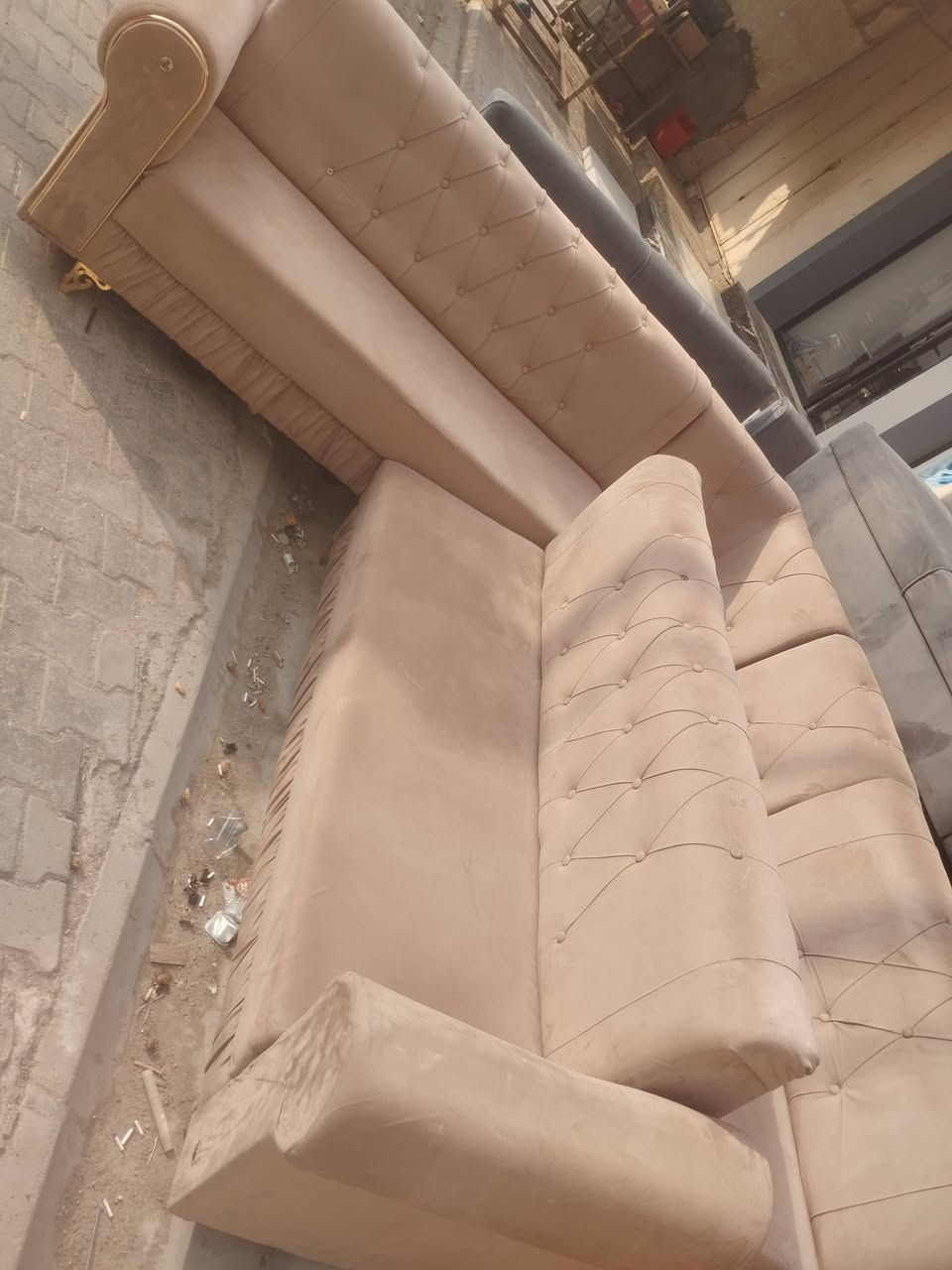 متوفر ديوان 5 قطع 10 مقاعد 
كناتير بابين عدد 2 نجاره 
بوفيه 6 ابواب نجاره 
بسعر مناسب جدا 
العنوان واسط نعمانيه شارع 13 مقابل بيت الحاج خيون 
للاستفسار مراسلة الصفحه او الاتصال 
*********** واتساب 
***********
***********
