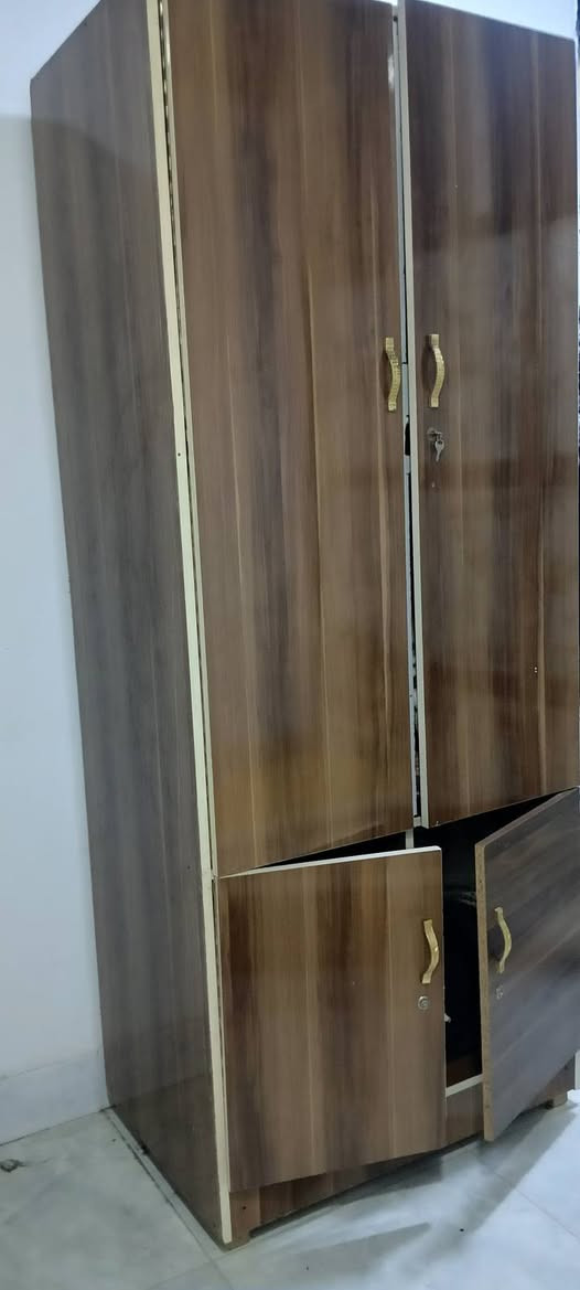 كنتور مع سيسم نفر واحد للبيع ثنينهم 70 وبيهم مجال بسيط *********** واتساب 
@إشارة
