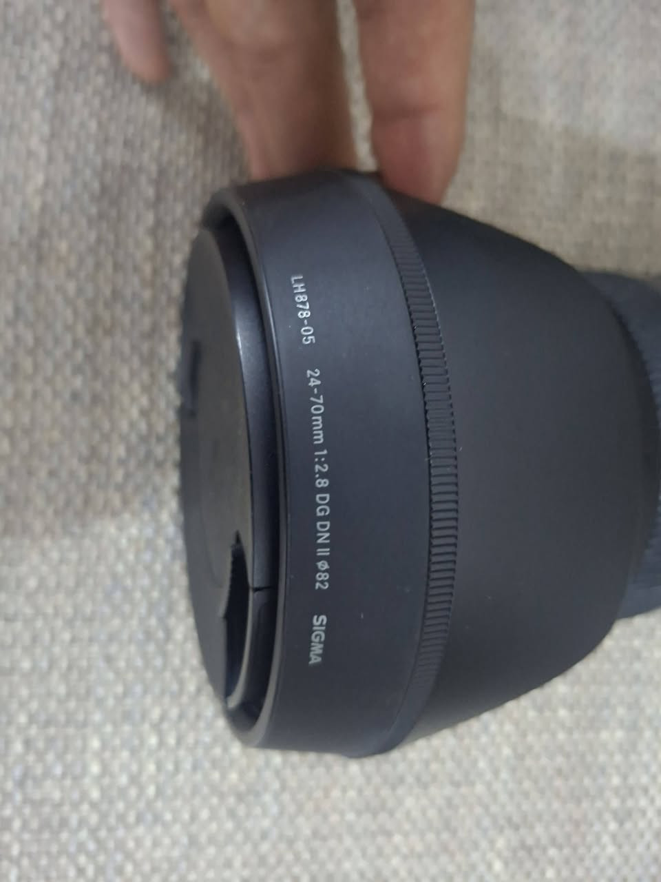 عدسة سيجما 24-70 مم
السعر 780 دولارًا أمريكيًا

 Lense sigma 24 70 mm 
Price 780$ 

***********
Whatsapp
