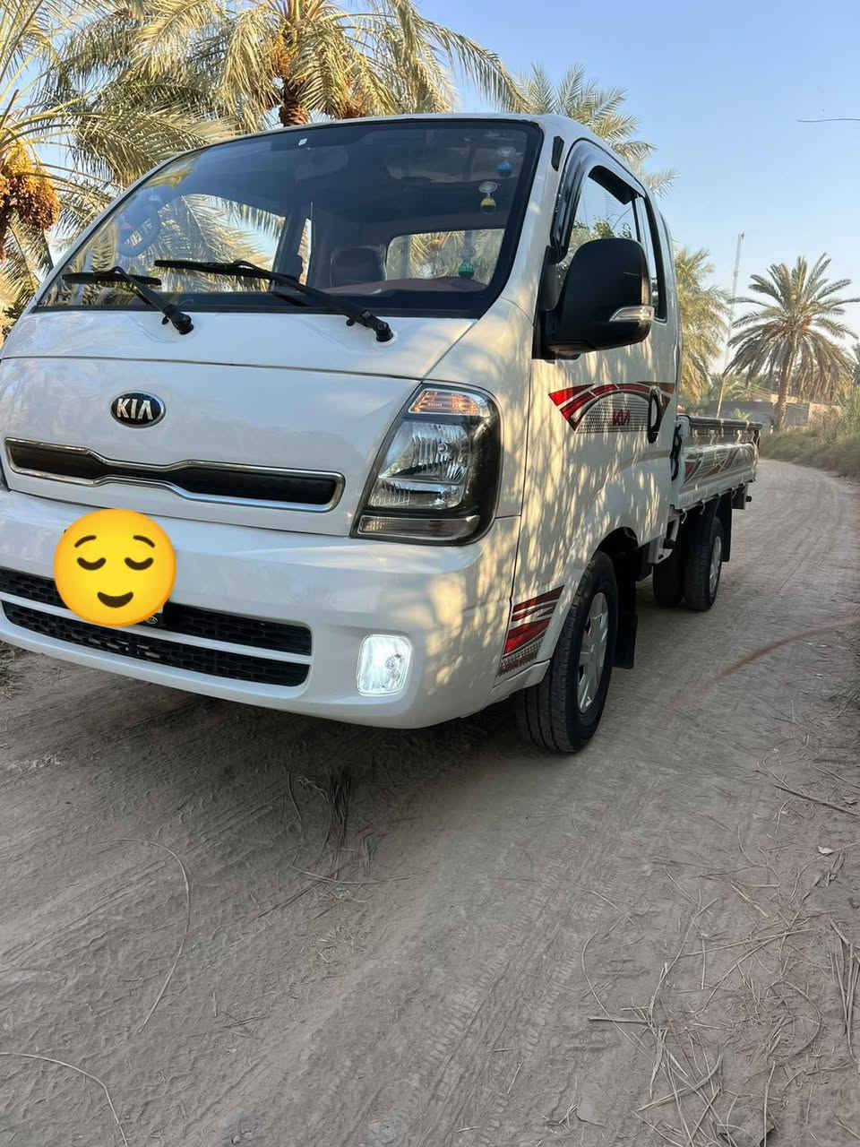السلام عليكم كيا للبيع موديل 20 رقم بصره سياره جديده تبريدثلج تخم تاير حداديه جديده مكينه جديده 2700 مكاني حله السعر 115 الإتصال عل الرقم ***********

