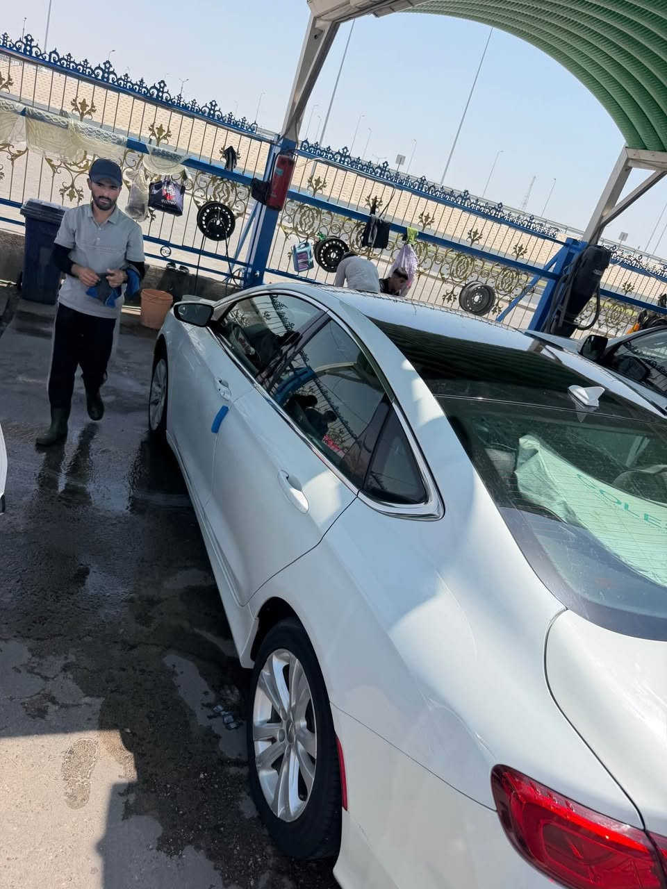 كرايسلر c200 موديل 2015 رقم بصرة
وارد امريكي تقرير غرق سيارة نظيفة ولكن تم صبغ اجزاء البدي اغلبها للجمالية ابيعلك حزام والتقرير والفحص موجود بتاريخ اليوم 17/8/2026
سنوية لغاية 2027
سيارة جاهزة مو ناقصها شي
مكان السيارة البصرة
السعر (٩٢ ) ورقة 
للتواصل واتساب *********** البصرة, العراق
