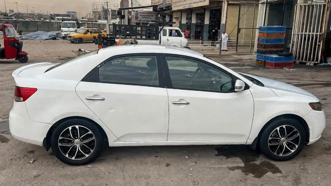 سيراتو ٢٠١٢ • ١٦٠٠ • تحويل مباشر