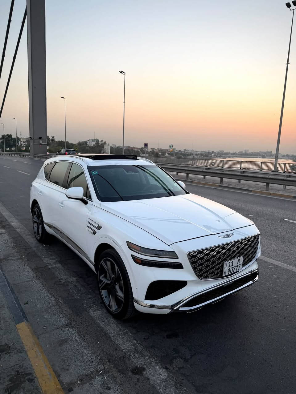 2025 GENESIS GV80, 2.5T PRESTIGE AWD
الشكل الجديد حادثه موضح بالصورة فقط حافة البنيد وبكلايتات خلفية فاتحيهن شركة التأمين
وتم تعديل البنيد نفسه البلادي وصبغ الجزء اليسار حافة البنيد واربع اصابع من حافة الجاملغ وكلشي واضح بالصور المنشورة وشرط بنيد براغي ممفتوحة
وتم تبديل دعامية امامية نفس اللون بدون صبغ
ومازدات نشدت امريكية اصليات وواضحة بالصور 
وتم ارجاع ايرباك الستيرن كبسولة جديدة ورجع شغال 100% وهم موجود فديو توضيحي اثناء التبديل

ماشية 7000 فقط 

فول مواصفات برستيج :
بنوراما
تتقدم للامام وترجع للخلف عن طريق البصمة
4 كامرات 360 درجة
كشنات مساج 
تدفئة وتبريد بالكشنات
خزن ميموري
شاشات تجاوي خلفية تم اضافتهن 
داتا شو بالدشبول
وعينة تنبيه السائق
رادارات 360 درجة
مري كهرباء شفط
انارة داخلية متغيرة
بردات خلفية
صندوق كهرباء
سايد بريك كهرباء
توقف ذاتي
محرك اربعة سلندر 2500 تيربو
ومعروفة بقية مواصفات البرستيج 
السيارة حرة تحويل ثاني يوم اب اسمك 
ورقم بغداد مميز 
اعتذر عن ذكر السعر لان تعرفون شباب هواي ميعرفون قيمة هاي السيارة ويسقطون بالتعليقات تواصل وياية ومراح اقصر وياك
للاستفسار واتس اب ***********
اتصال ***********
