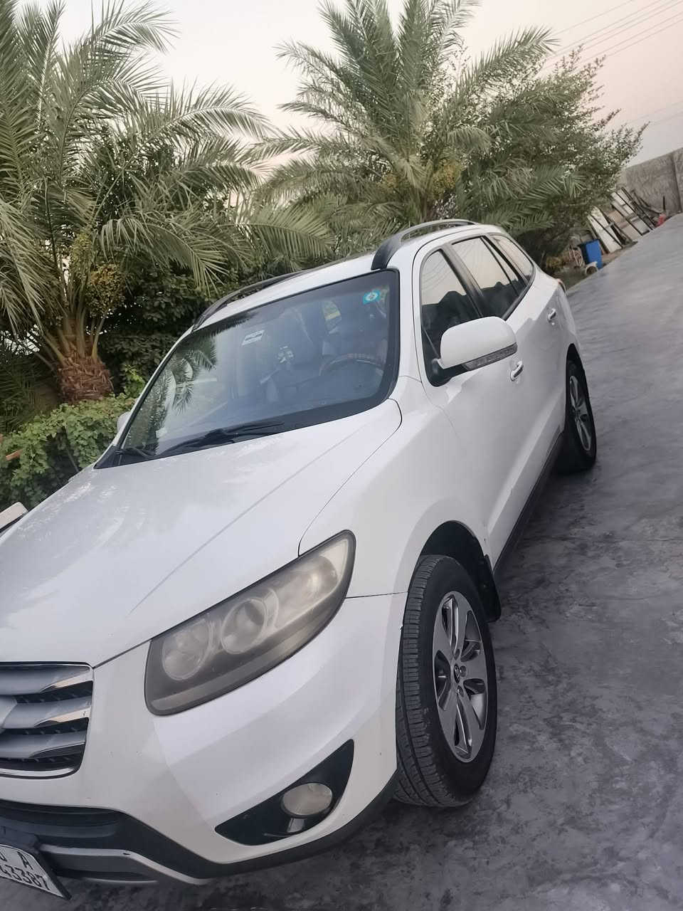 السلام عليكم 
سنتافي ١٢ للبيع 
محرك ٤ سلندر
رقم بغداد 
 فول 
حداديه جديده
تبريد ثلج
٣ تبريد 
بيها شخط نصبق شبرين بل باب
السعر ١٤٥ وبيها مجال حك الجيه

***********
مكان السياره يم أبوابه مال شعب
