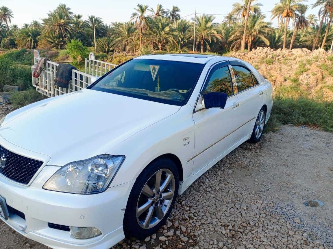 سلام عليكم كراون شاهينه للبيع 💲
مديل 2004 محدث 2007 قرار 48 رقم مثنى نكليزي 
مشروع وطني مداور ثاني يوم وين مايعجبك اداورلك 
السياره 3دگم فتحه سقف 6بصمات لايت دوار 3قطع 
دلايل امامي وخلفي غرفه جلد اسود بل كارتون حساسات امامي وخلفي ويل كروم جديد تخم تاير جديد محرك وكير وحداديه كلا جديد السياره مكفوله من كص او من نقل جثه اومن ضربه او من تبديل اومن صبغ يعني كفاله عامه لل يدور زيرو ماشيه 60 الف حقيقي وجاهزه علا اخر حبايه 
شاصي 82 المرغوب السعر 155 وبيه مجال سعره مناسب 
المكان نجف عباسيه رقم الهاتف ***********
