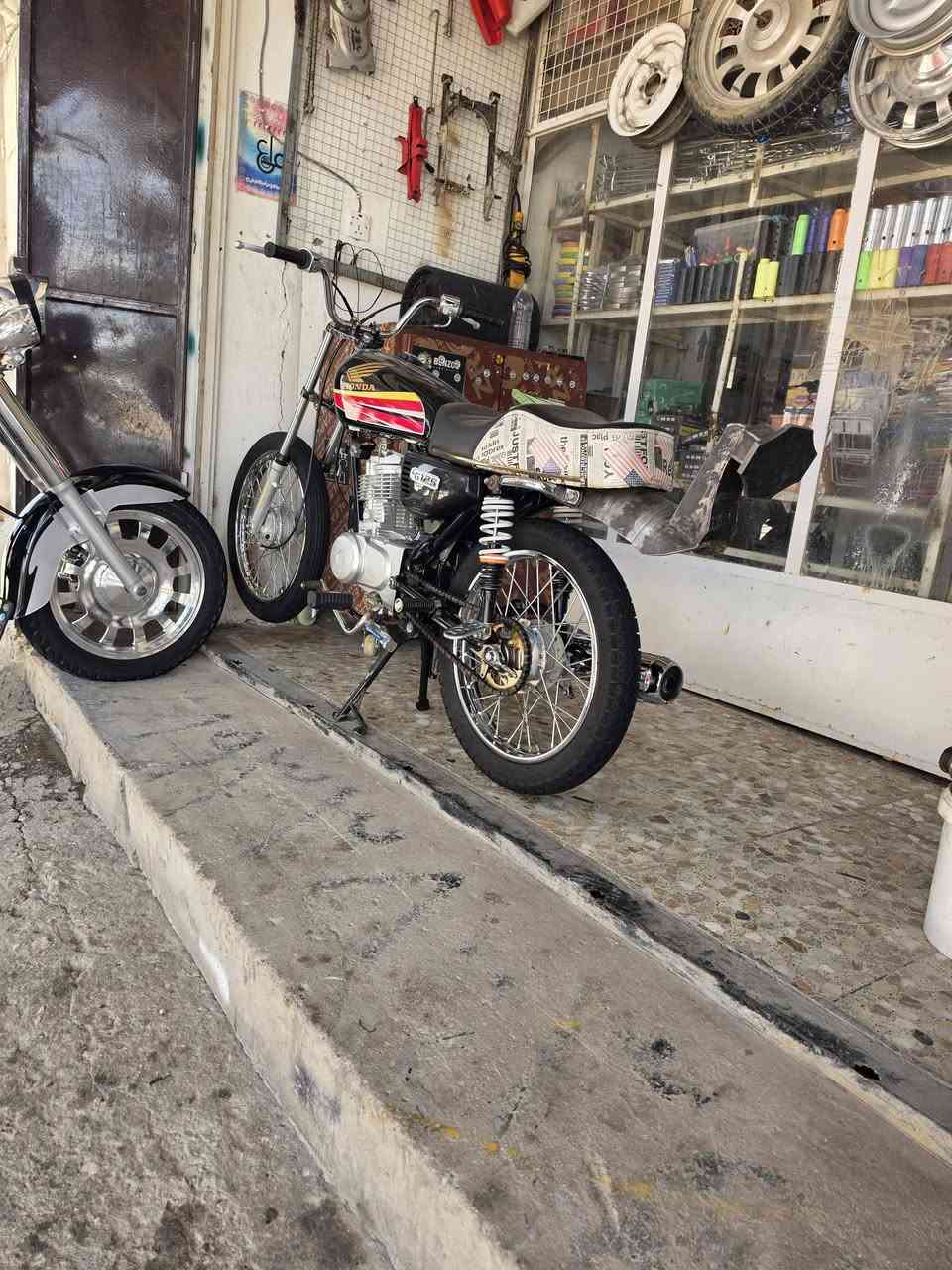 دراجه ٤ كير للبيع اصولي اصولي مكينه ٢٦  دراجه حربي 💀
كفاله عامه المكينه بيه خيط تبخير لا شي اخر 🫠
السعر خاص 😐
العنوان نجف لحولي 🌏
رقمي ***********📞

