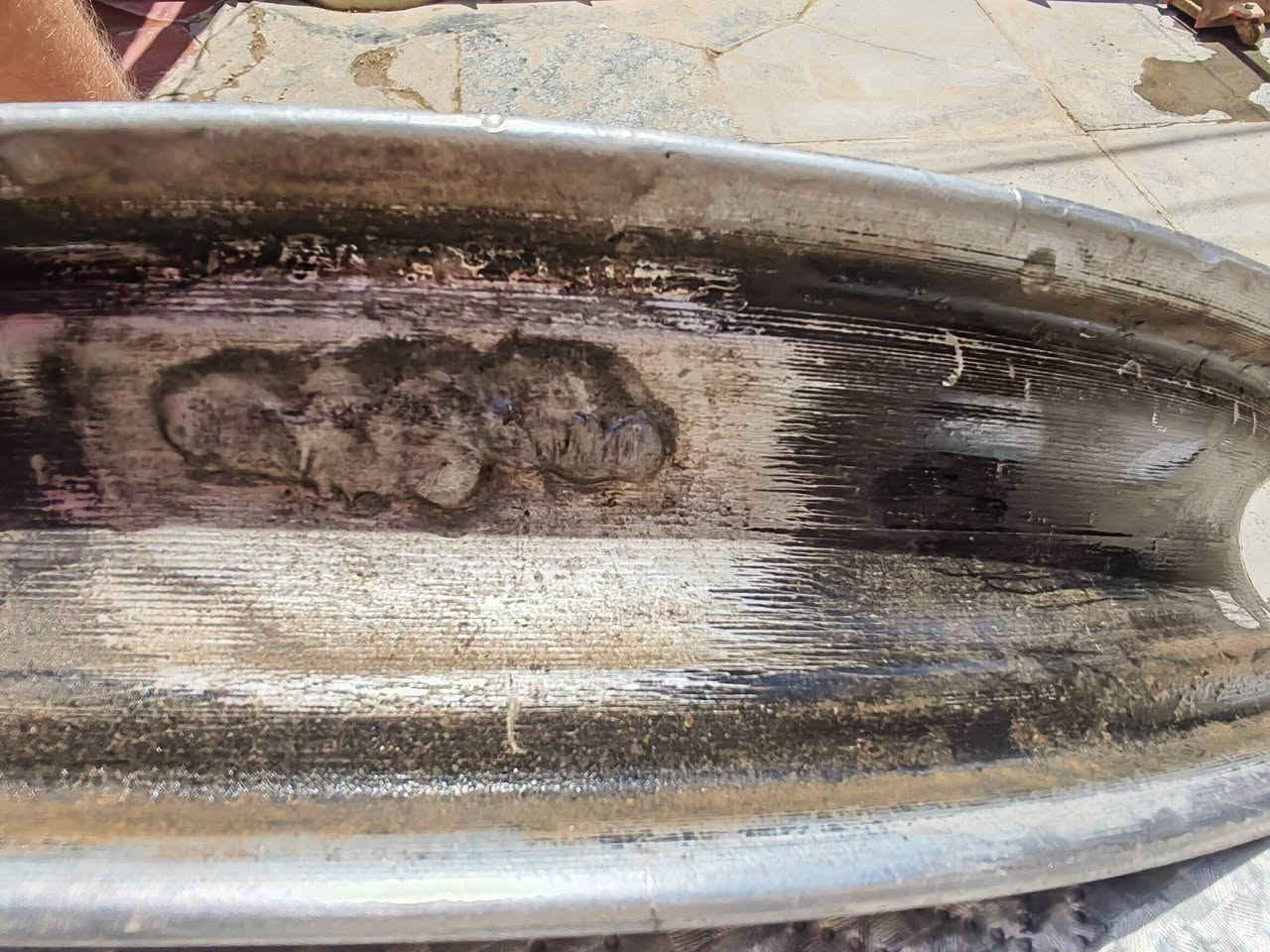 السلام عليكم ويل بوكسر خلفي بي فطر خفيف ولاحمينه موضح للبيع جوبلس ينشدله سعره ١٥ الف 
مكاني الامين الثانيه سكينه
***********
