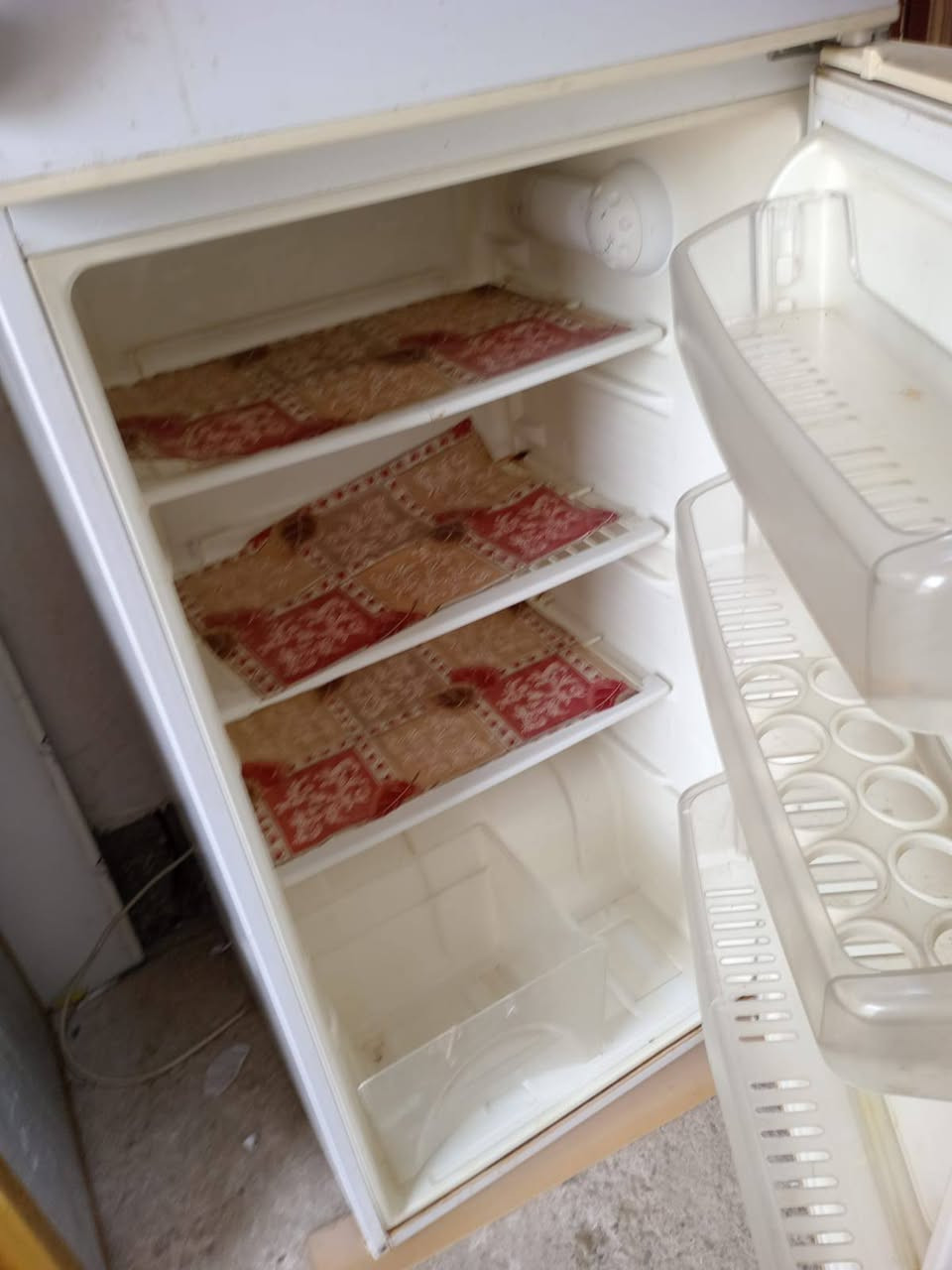 اغراض نضيفة للبيع عنواني كركوك اشتري وابيع اي حاجة منزلية اتصل***********
