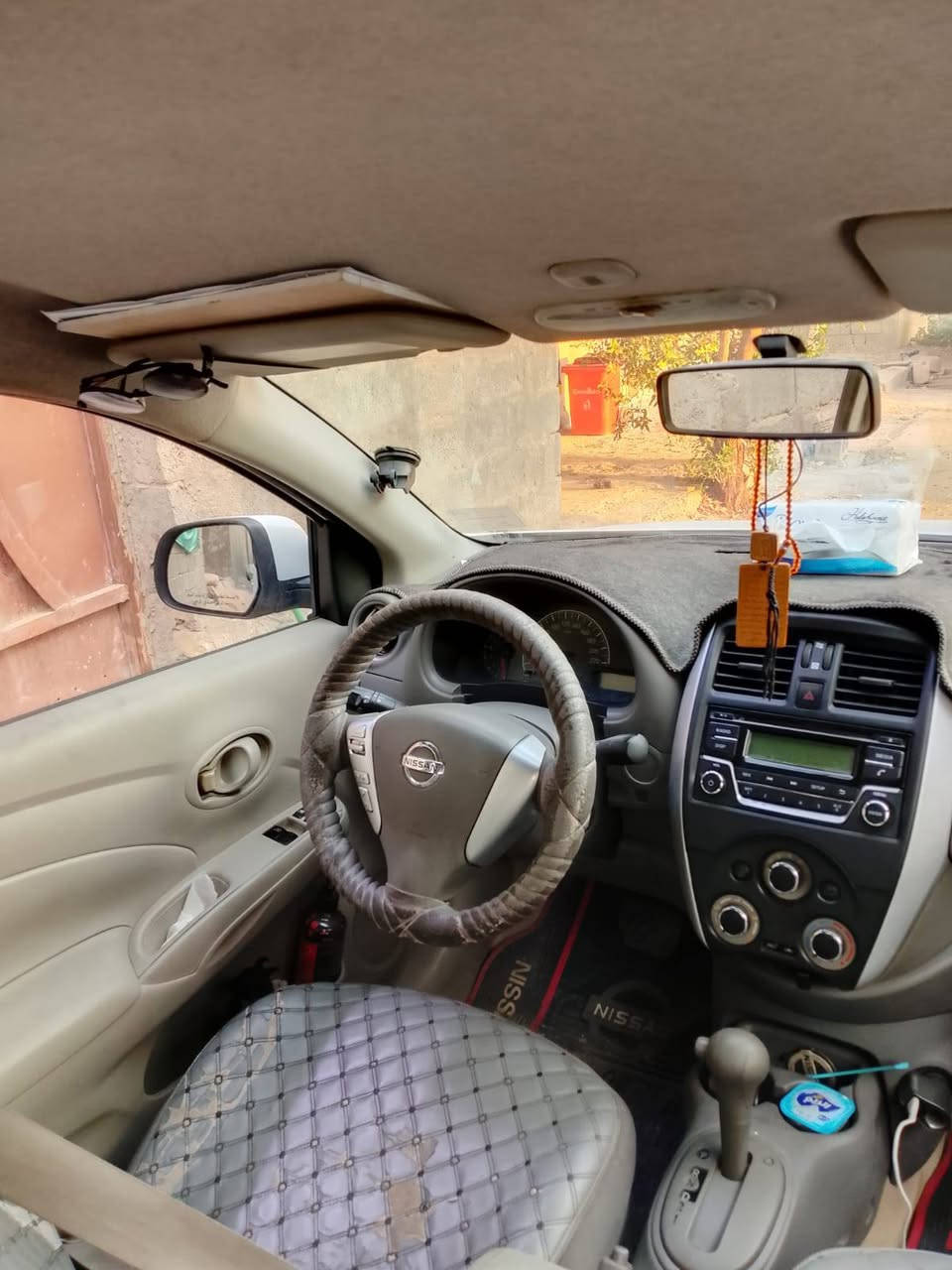 اسلام عليكم سياره نيسان سني  هندي بليته زركه سياره رقم بغداد  سوناره ملفق بل منشور  مكينه وكير مكفولات تبريد  ثلج  تخم  تاير جديد باتري جديد سبيره مانازل  سياره على وضع الشركه سعره 105وبيه مجال ***********
