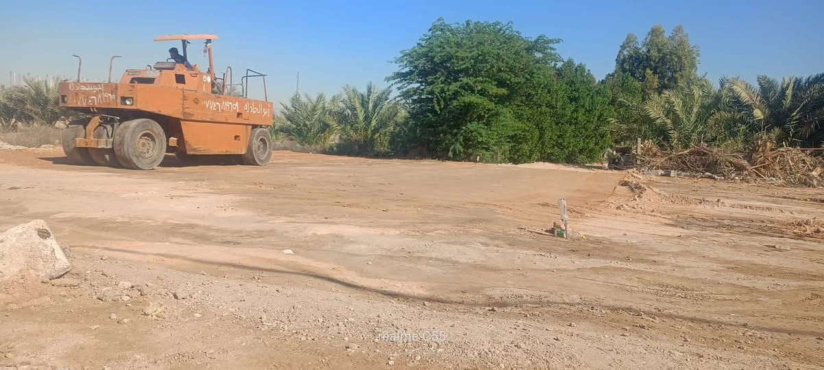 قطعة ١٥٣م • واجهه ٩م • قرب مدينه الزائرين