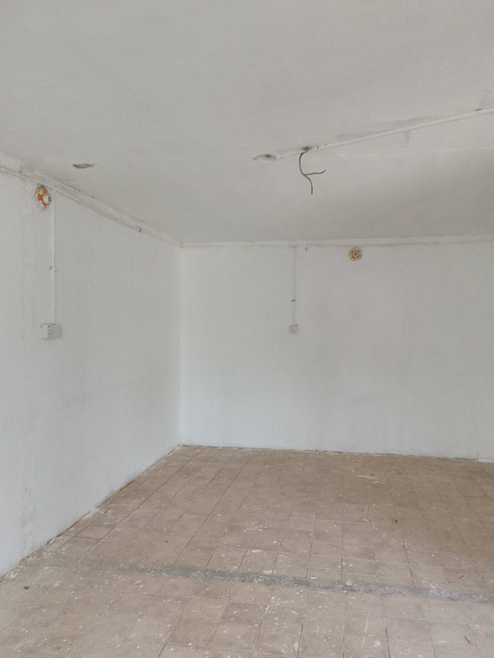 📍العنوان: جبراوة – يم الجامع

🏠 بيت دور حكومي للبيع
📐 المساحة: 300 متر

🔹 تفاصيل البيت:
• غرفة نوم
• صالة
• استقبال
• نصف البيت كاشي مع سقف ثانوي
• النصف الثاني بدون

💸 السعر المطلوب: 12 مليون دينار
🔥 بيها مجال قليل بالسعر

📞 للاستفسار: ***********
