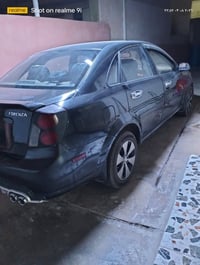فورنزا ٢٠٠٦ • ١٨٠٠ سي سي • شاشة ١٠ انج
