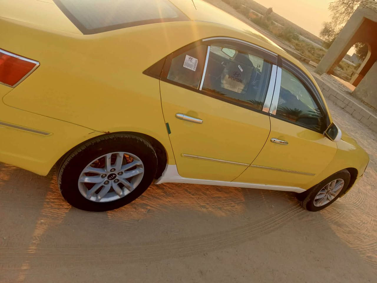 سوناتا موديل 9خليجي
تكسي مطار 
سياره باسمي 
كفاله ماعدا جاملغ امامي
مكينه 2400
تبريد 
حداديه 
مصفره هيئه وغرامات
مكان ذي قار مركز
سعر 94وبيه مجال
مايعجبك السعر لا تعلق ولا تخابر 
سياره كله جديد 
هاتف …‭***********‬
