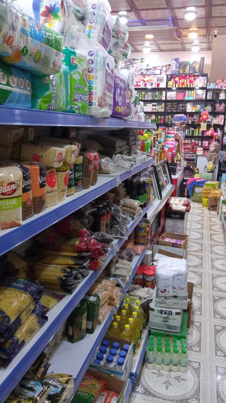 السلام عليكم 
اسواق للبيع النجف الاشرف حي الميلاد الشارع الخدمي مقابل شارع كربلاء مجاور مصرف بابل
موبايل ***********
