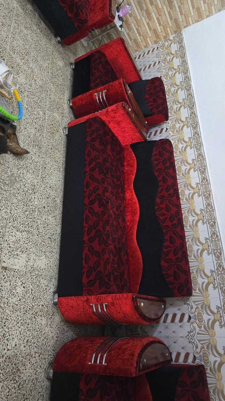 سلام عليكم تخم 5 مقاعد للبيع اخو الجديد  السعر 250  بغداد الشعله 
***********
